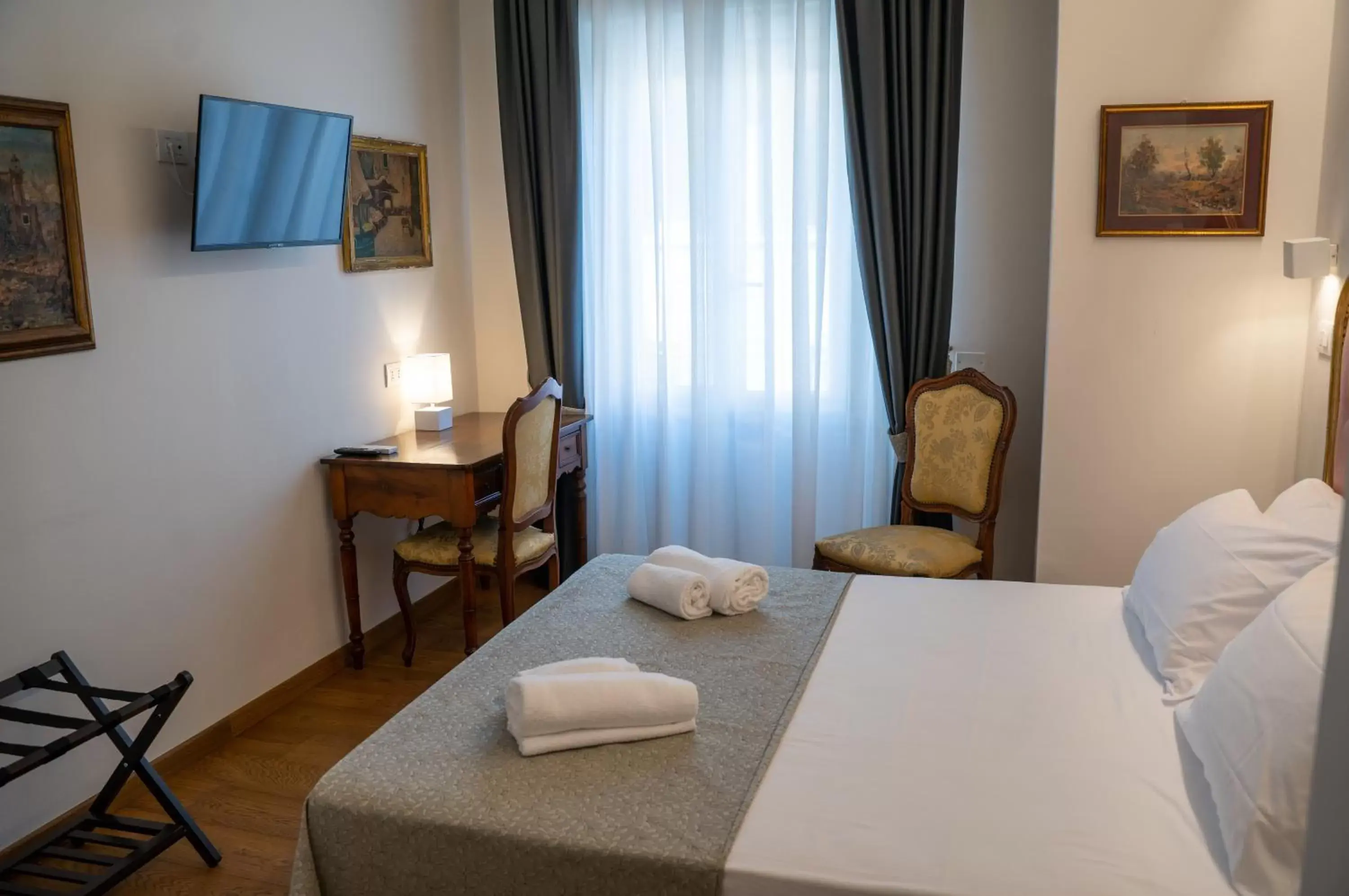Photo of the whole room, Bed in Residenza degli Speziali