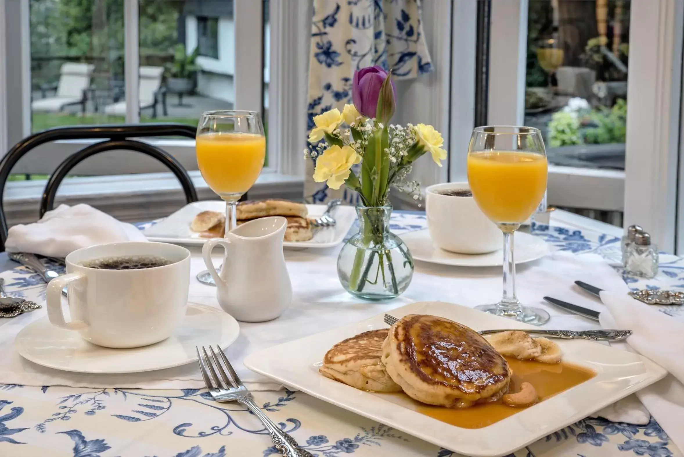 American breakfast in Candlelight Inn Napa Valley American breakfast in Candlelight Inn Napa Valley