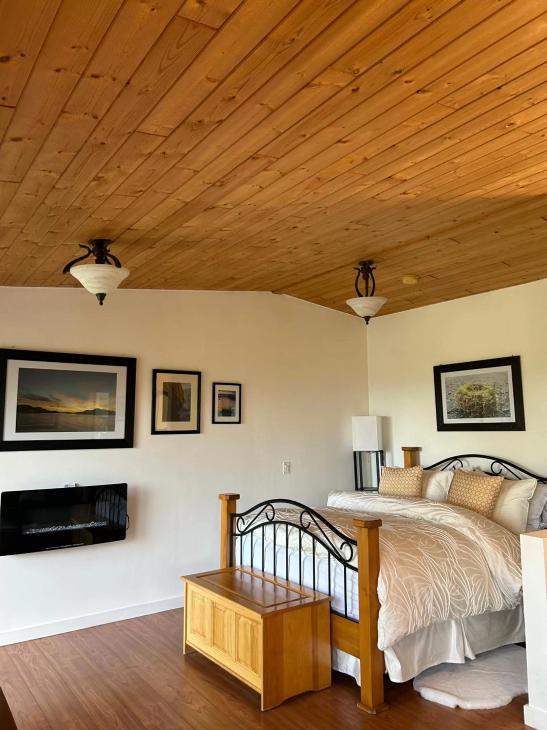 Bed in Armand Heights