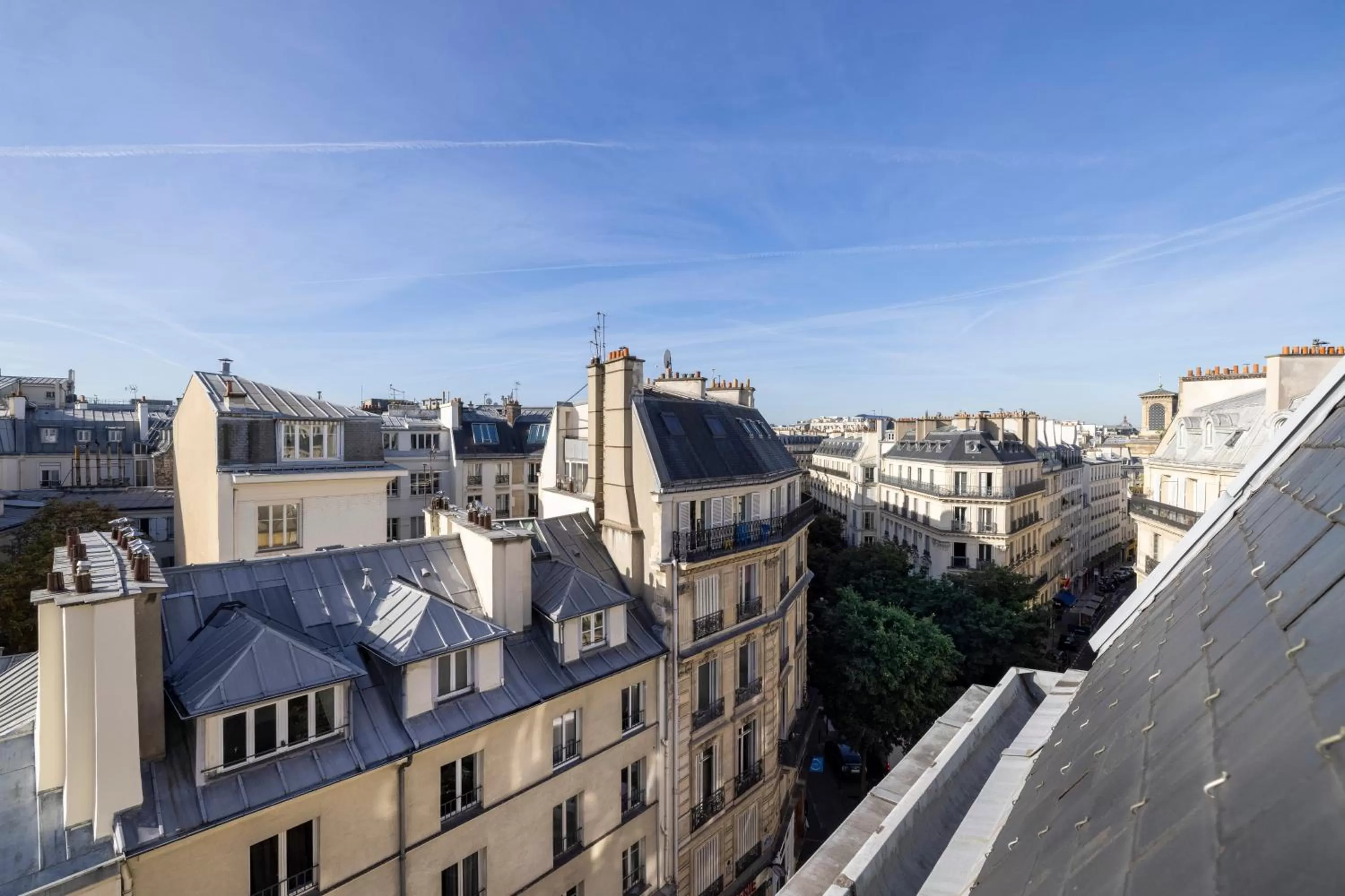 City view in Hôtel Beige