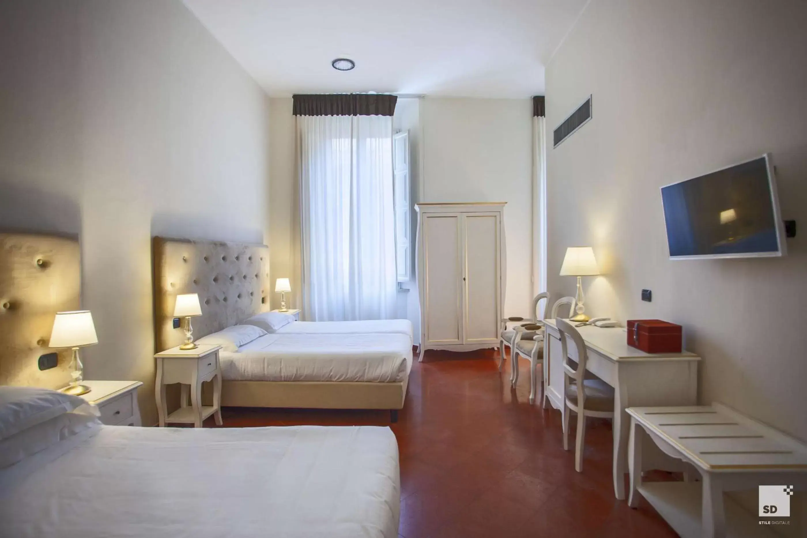 Family Room (5 Adults) in Palazzo Galletti Abbiosi Family Room (5 Adults) in Palazzo Galletti Abbiosi