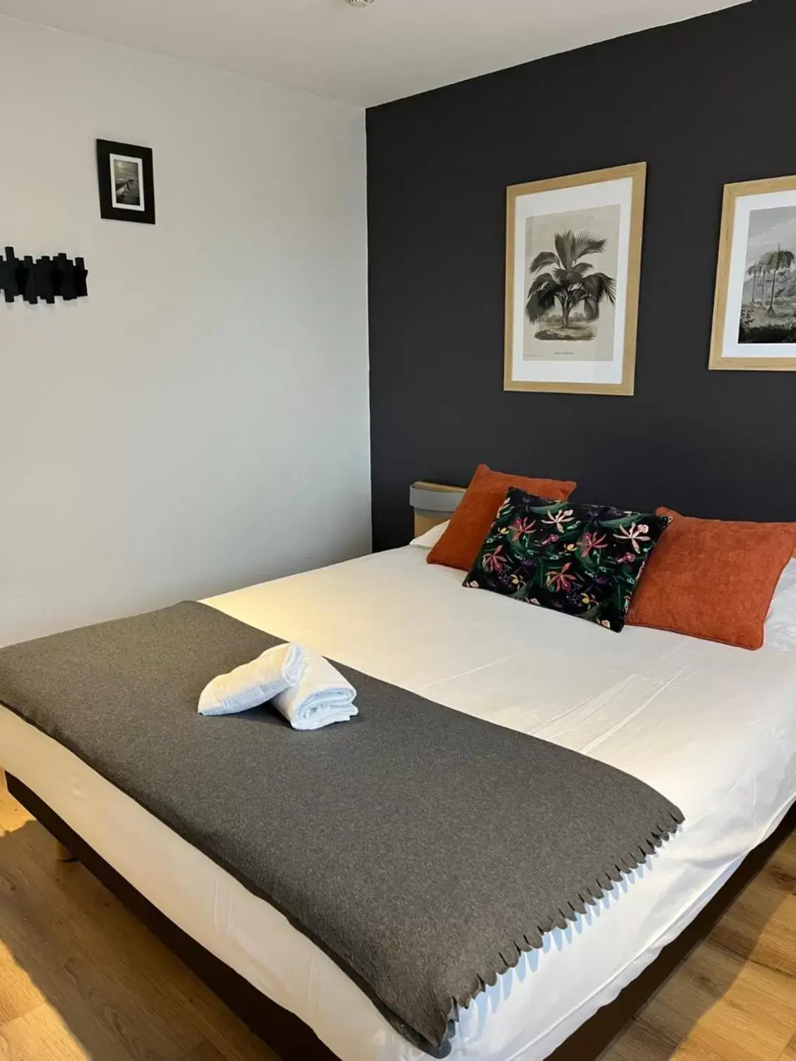 Bed in Le Clos Du Pontic Logis et Cit'Hotel