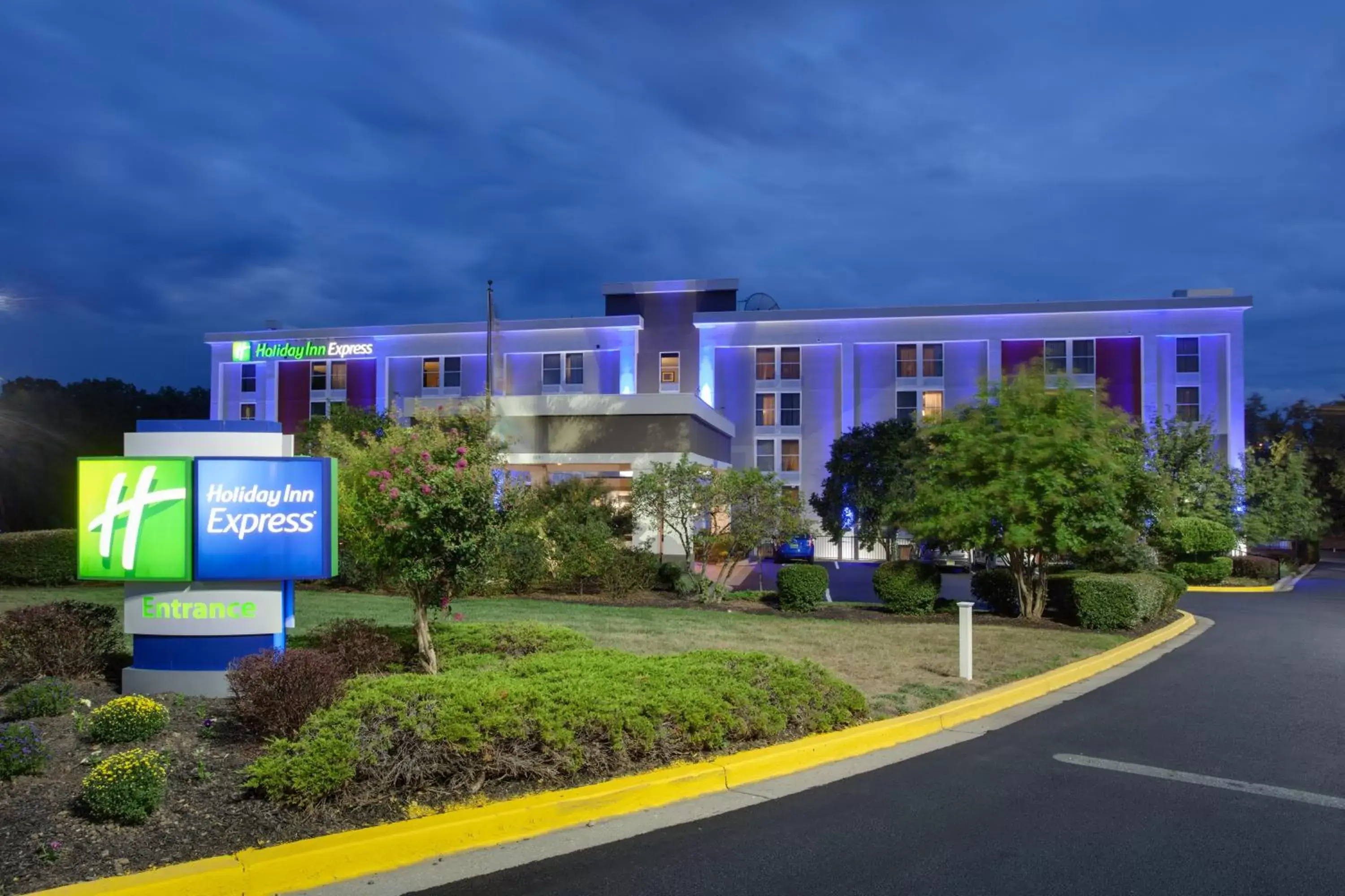 Property building in Holiday Inn Express Washington DC East- Andrews AFB, an IHG Hotel