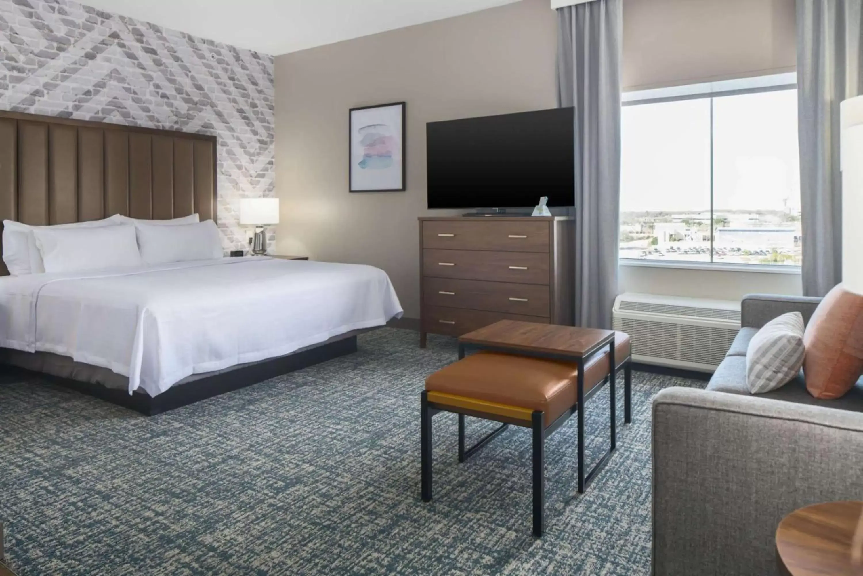 Living room, TV/Entertainment Center in Homewood Suites by Hilton DFW Airport South, TX