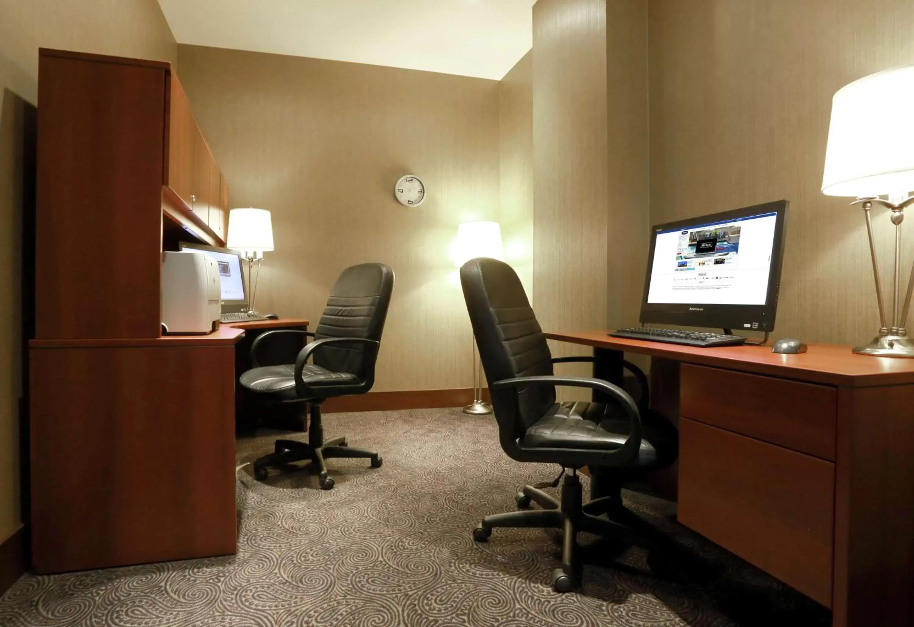 Business facilities, Business Area/Conference Room in Hampton Inn & Suites Laval