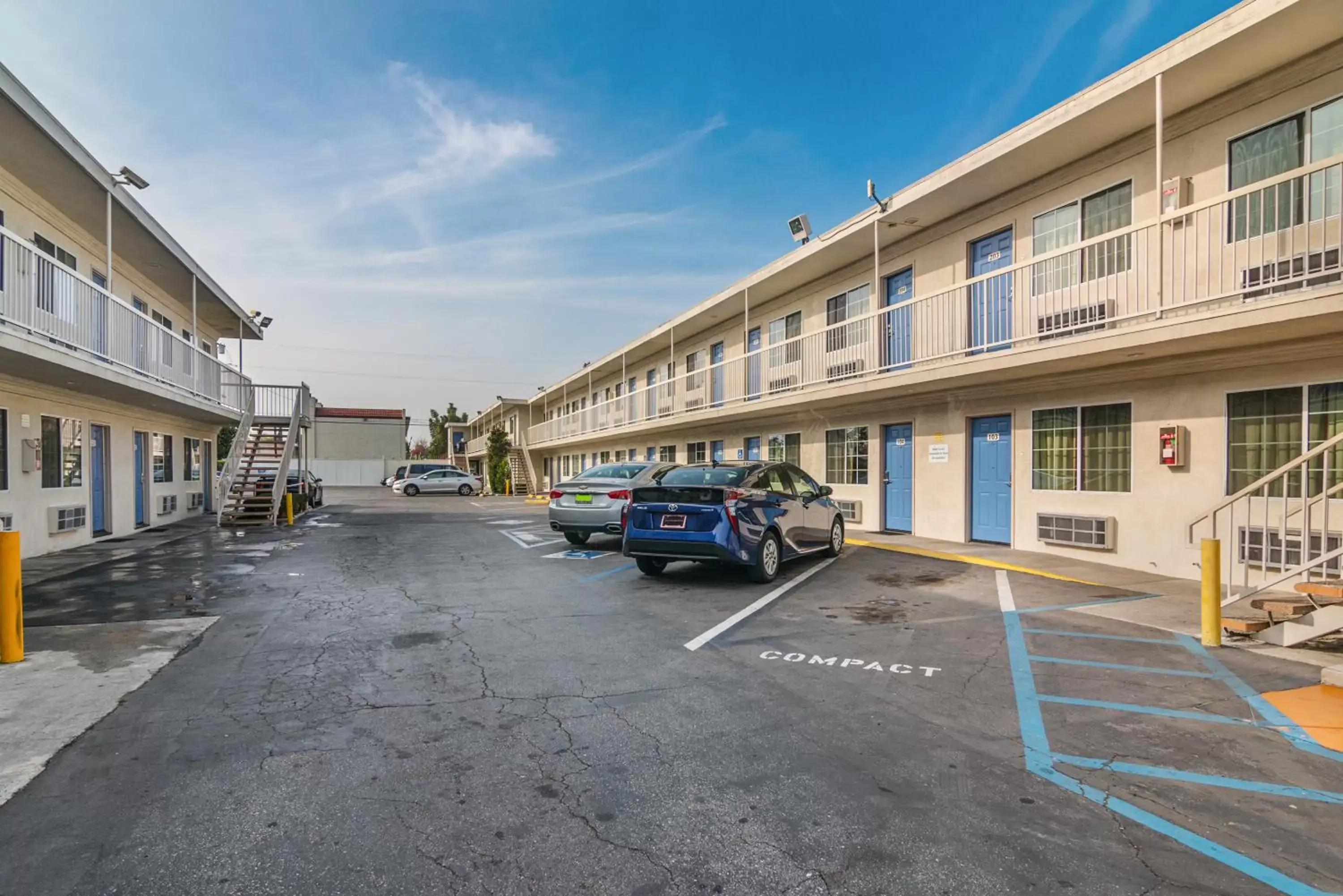 Facade/entrance, Property Building in Motel 6 Gardena