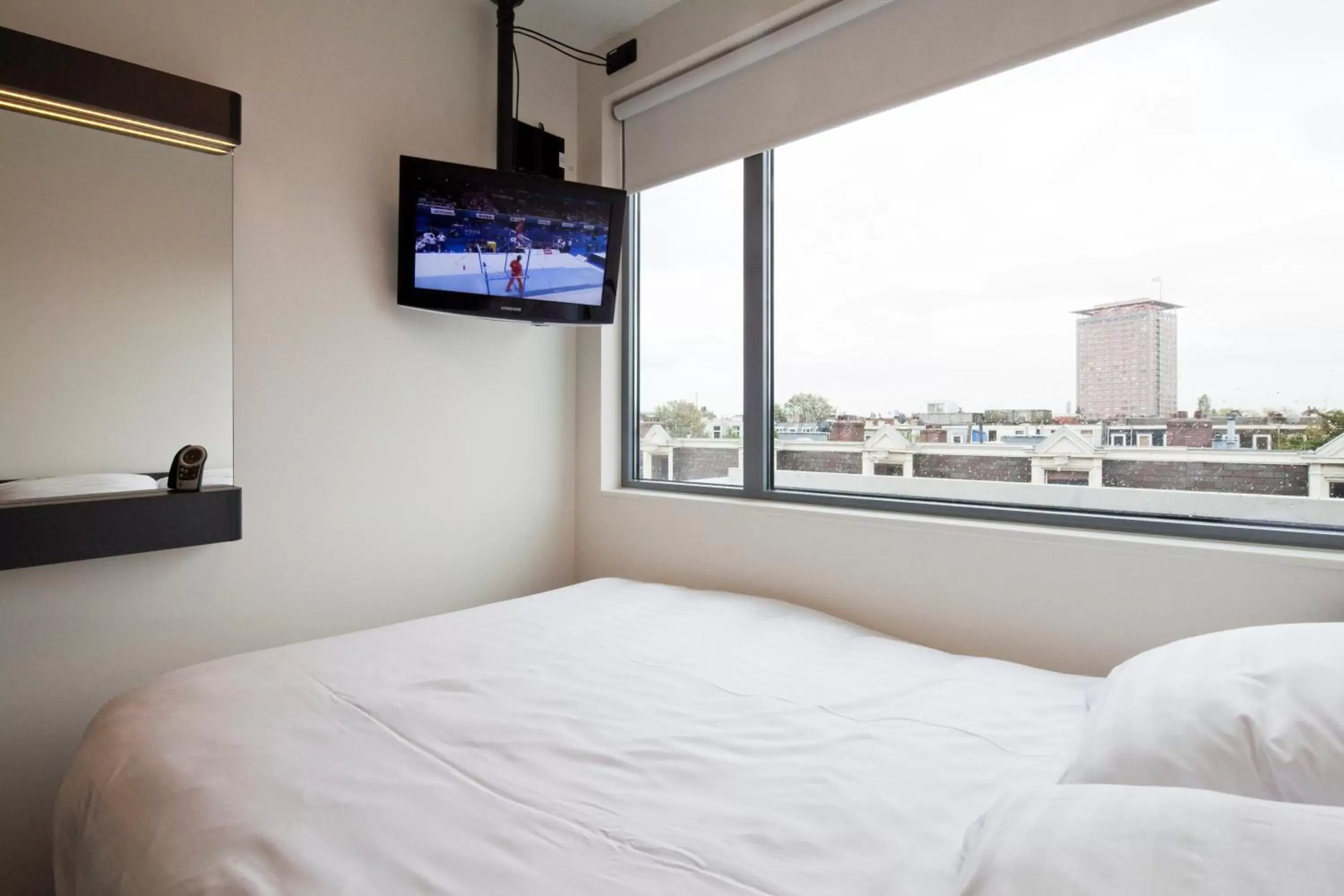 TV and multimedia, Bed in easyHotel Amsterdam City Centre South