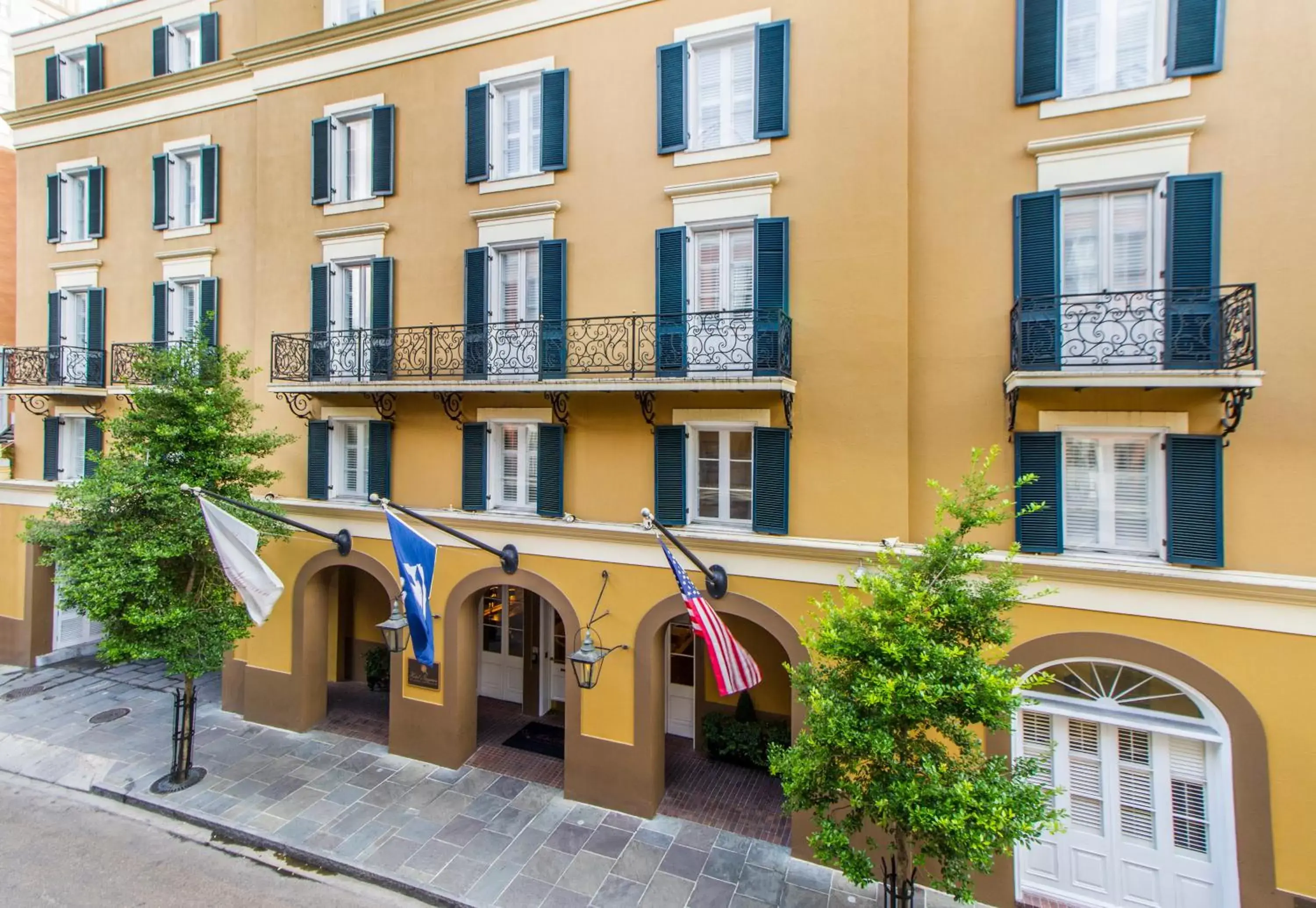 Facade/entrance, Property Building in Hotel Mazarin