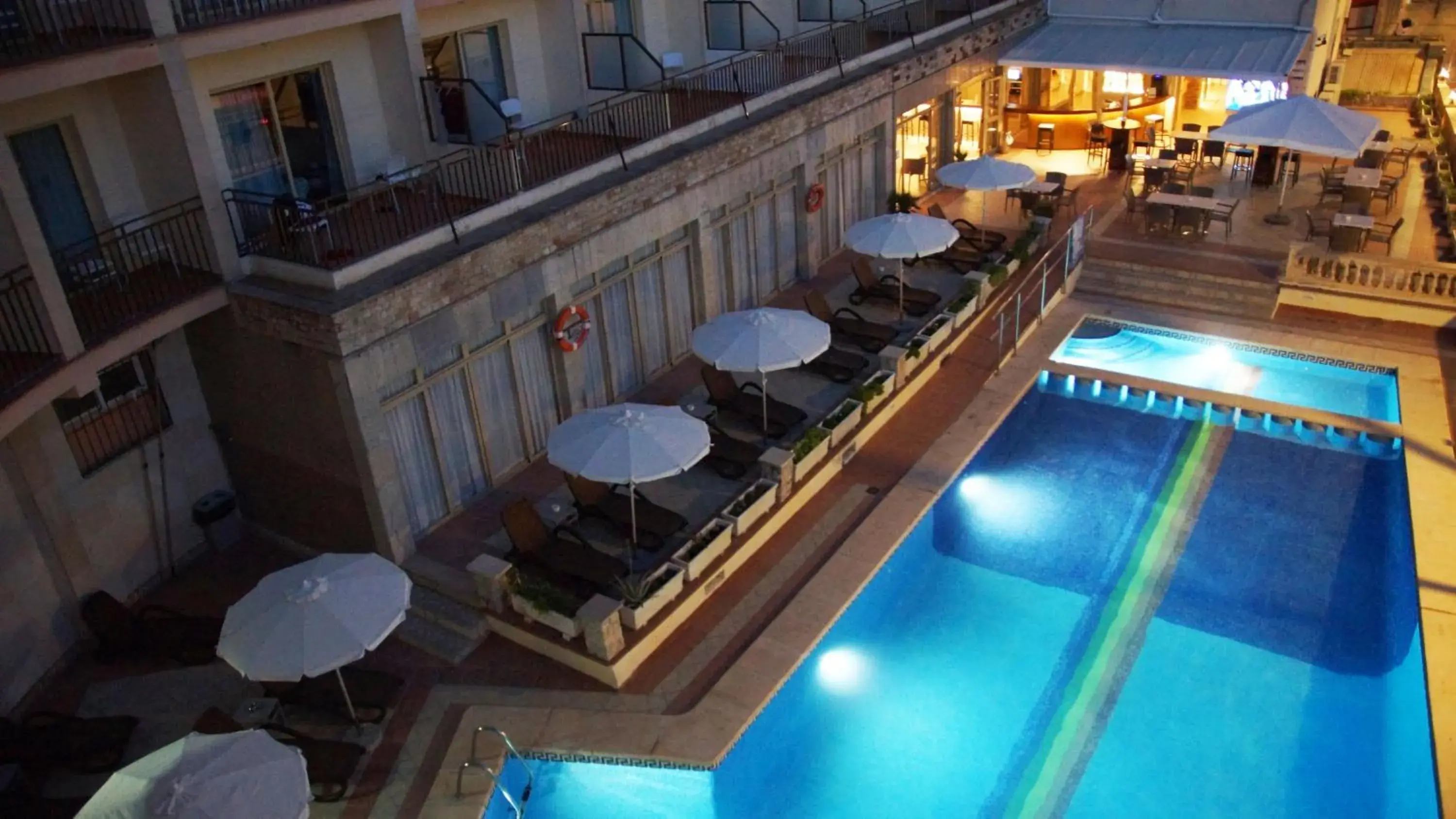 Night, Pool View in Hotel Iris