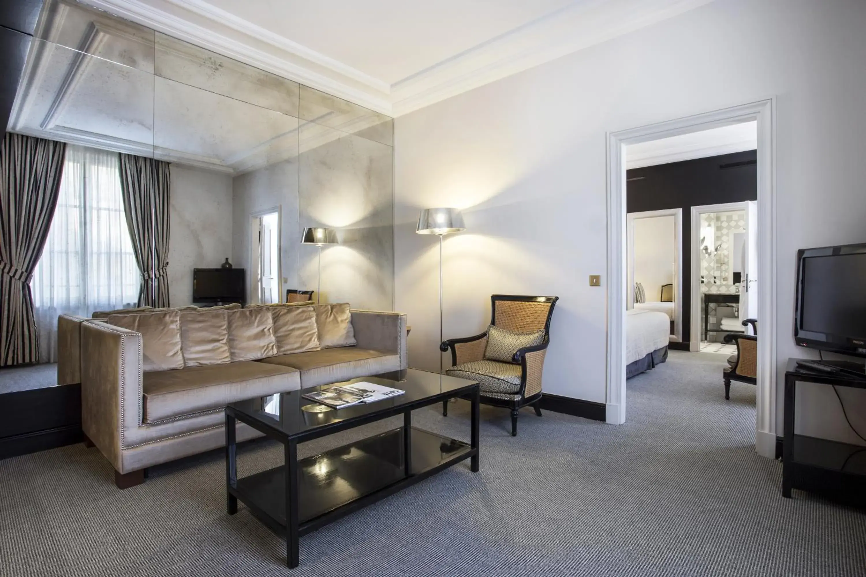 Family Room in Castille Paris – Starhotels Collezione