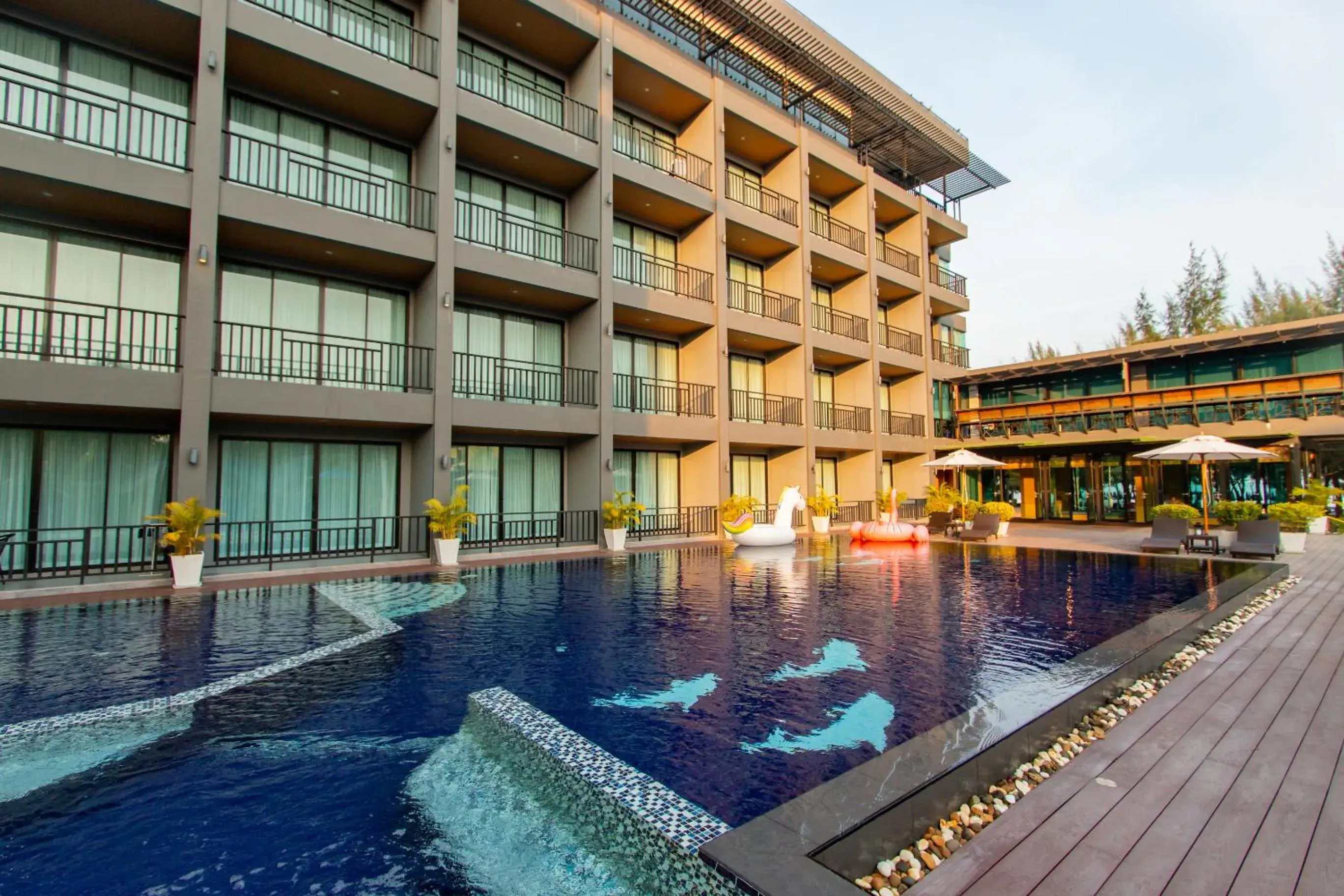 Swimming pool in Sun Marina Cha-Am Swimming pool in Sun Marina Cha-Am