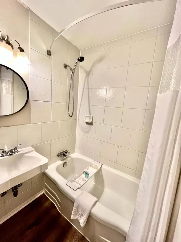 Bathroom in Barefoot Villas and Retreat