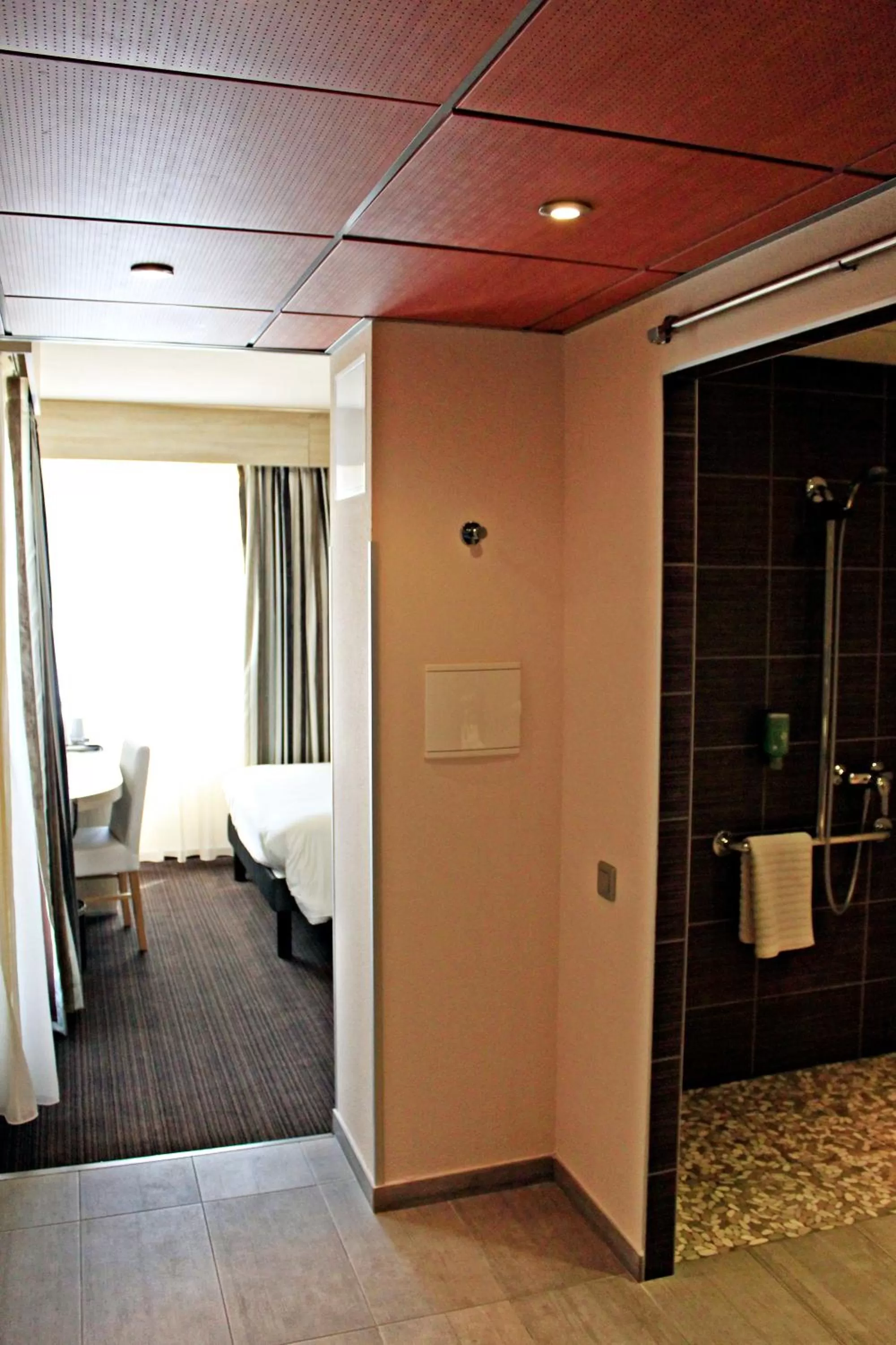 Photo of the whole room, Bed in Best Western Marseille Aeroport