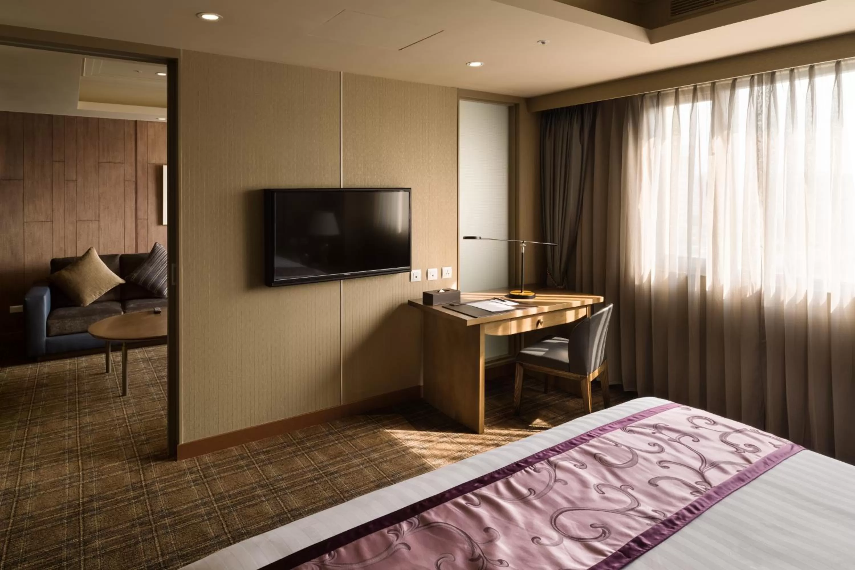 Bedroom, Bed in Fushin Hotel Taipei