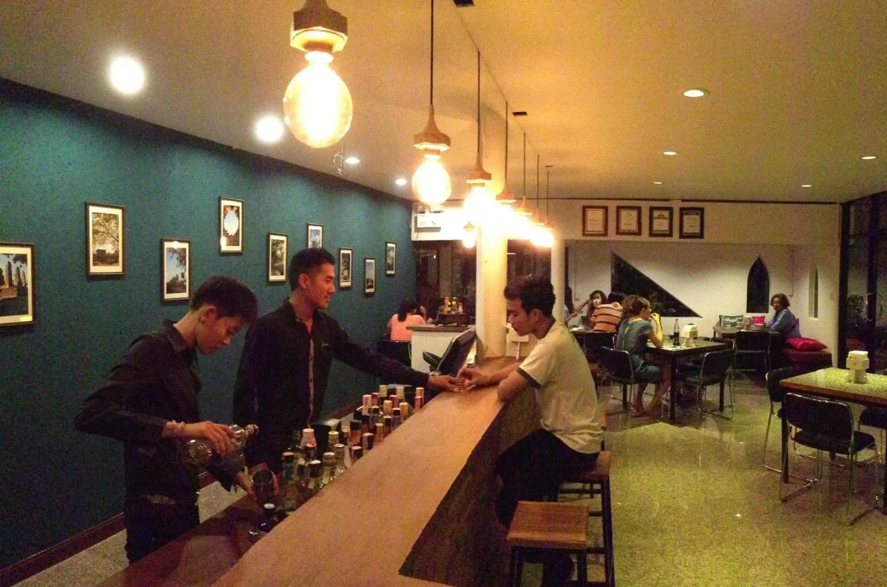 Lounge or bar in Ruean Thai Hotel Lounge or bar in Ruean Thai Hotel