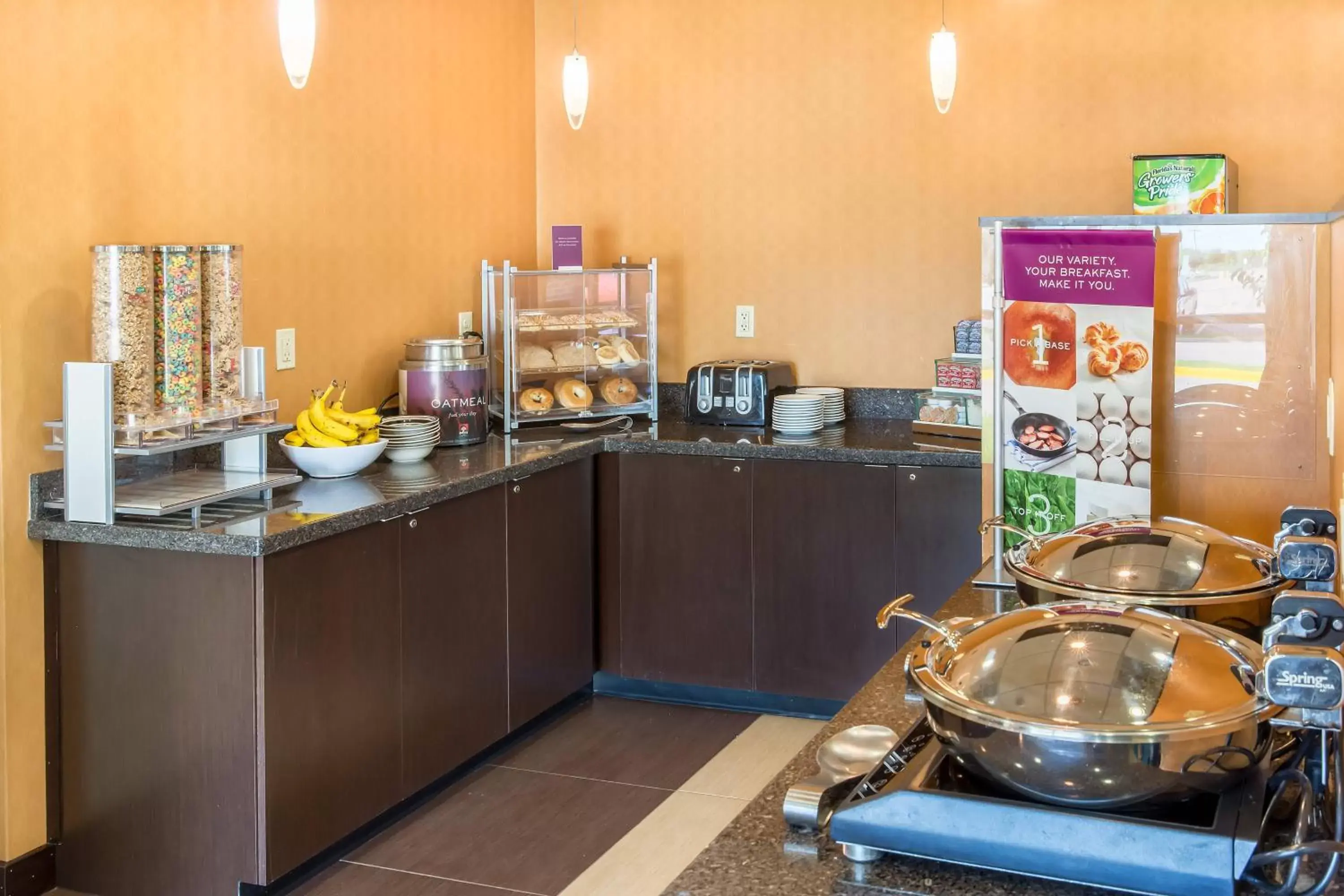 Breakfast, Restaurant/Places to Eat in Residence Inn Sioux Falls