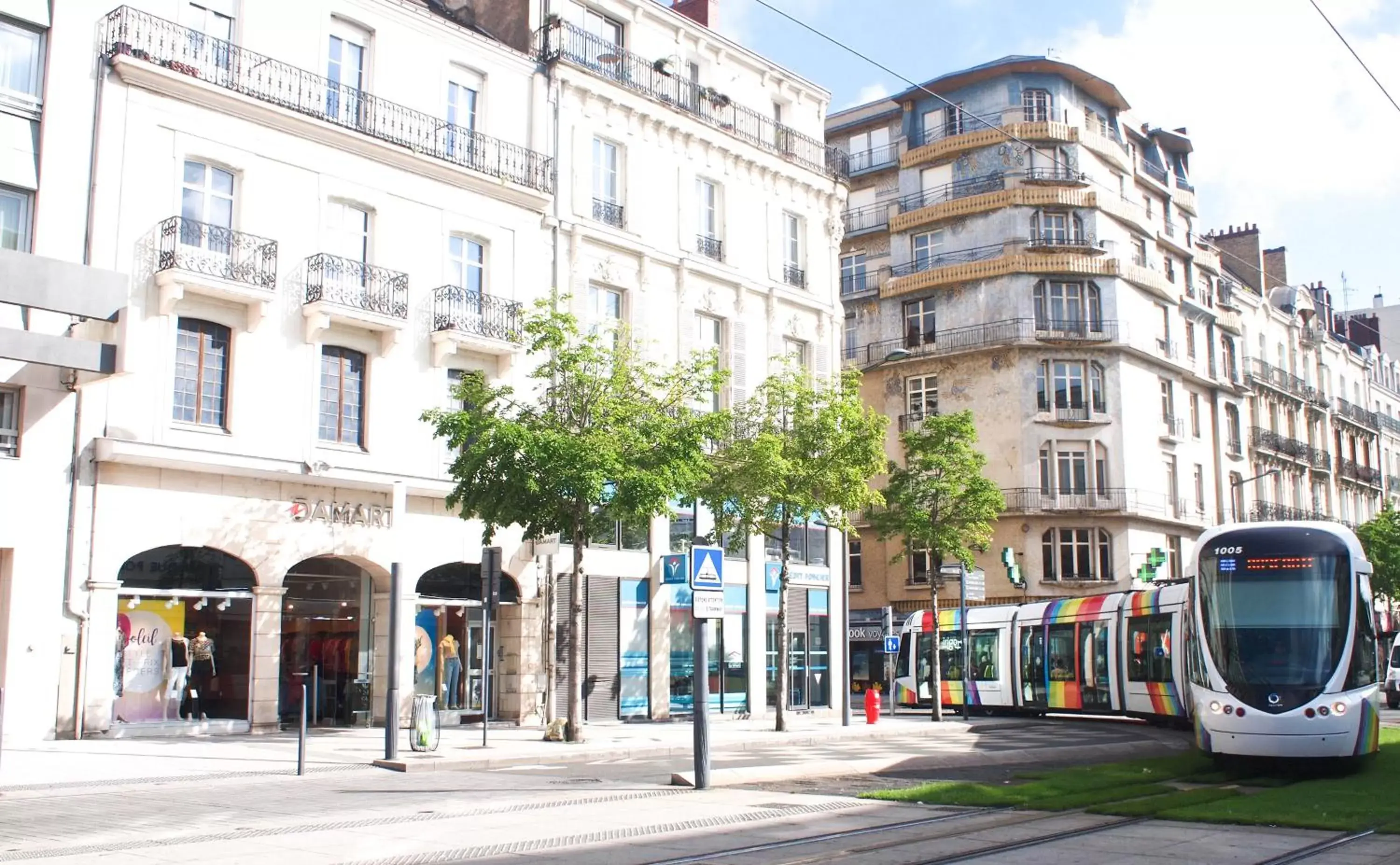 Neighbourhood in Mercure Angers Centre Gare