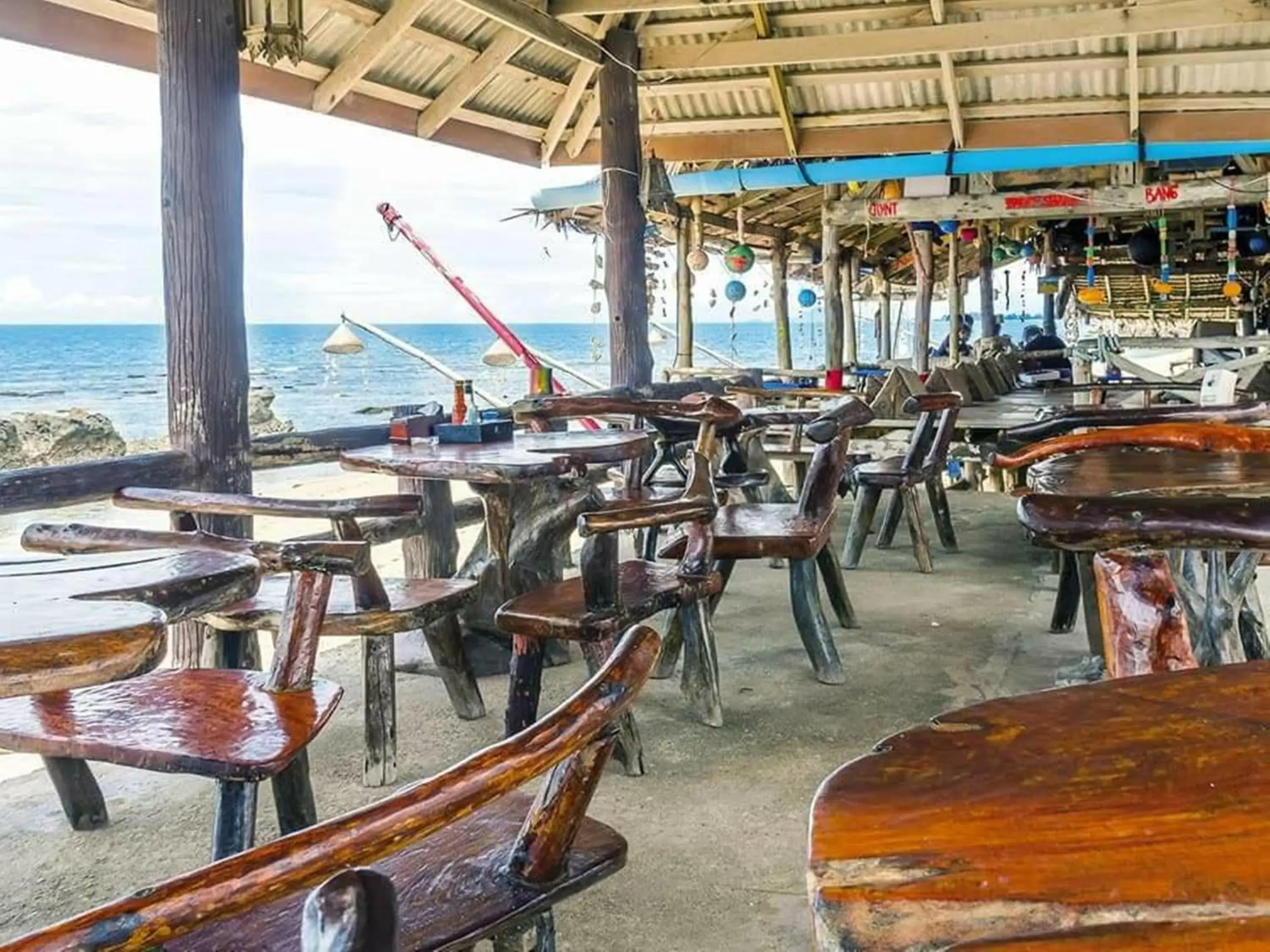 Restaurant/Places to Eat in Lanta New Beach Bungalows - SHA Plus