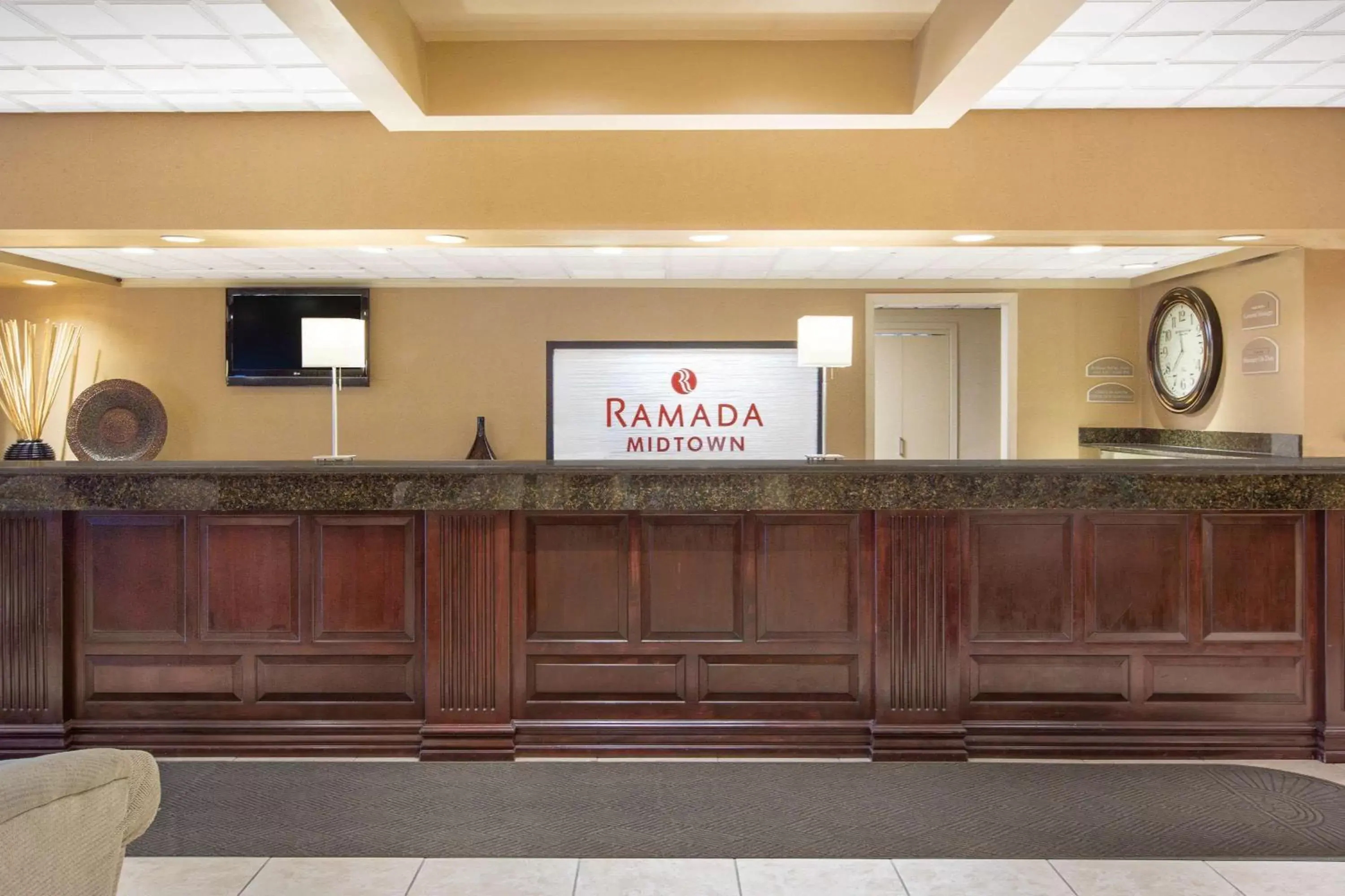 Lobby or reception in Ramada by Wyndham Midtown Grand Island Lobby or reception in Ramada by Wyndham Midtown Grand Island