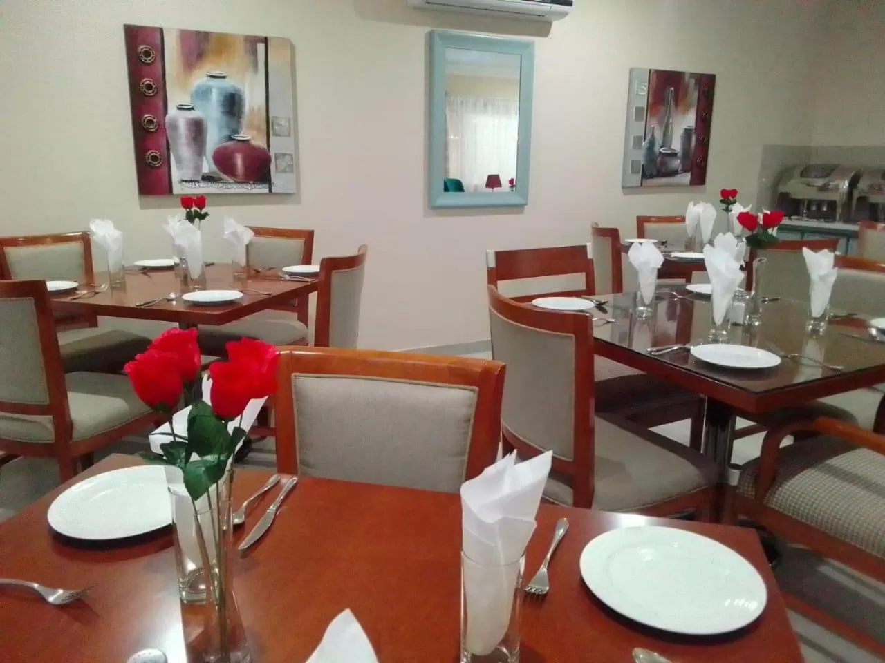 Restaurant/places to eat in Benoni N12 Hotel