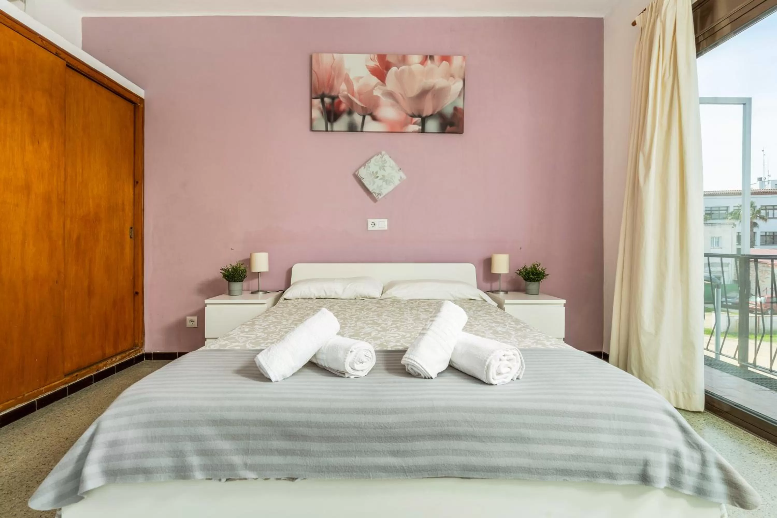 Bed in Hostal La Marina