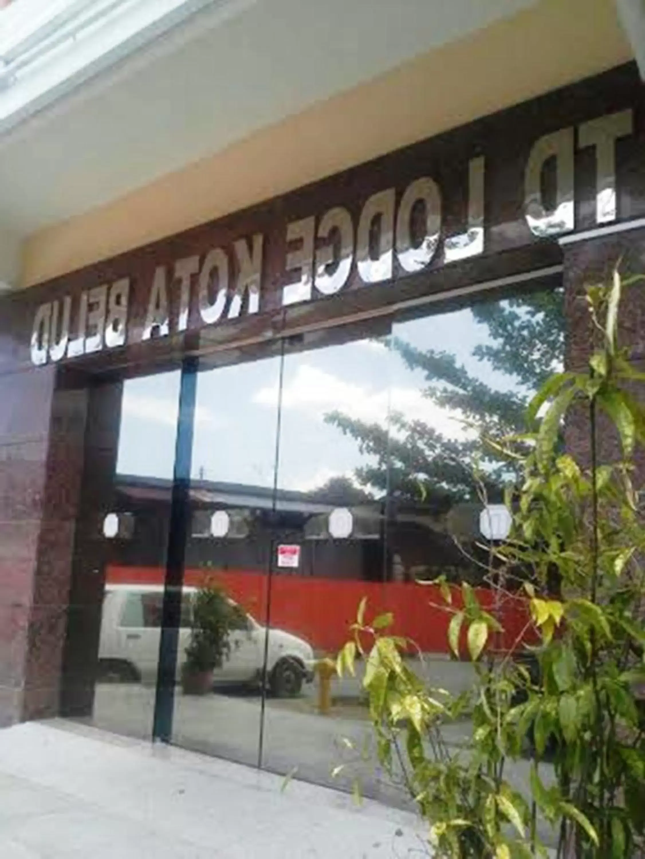 Facade/entrance in TD Lodge Kota Belud Facade/entrance in TD Lodge Kota Belud