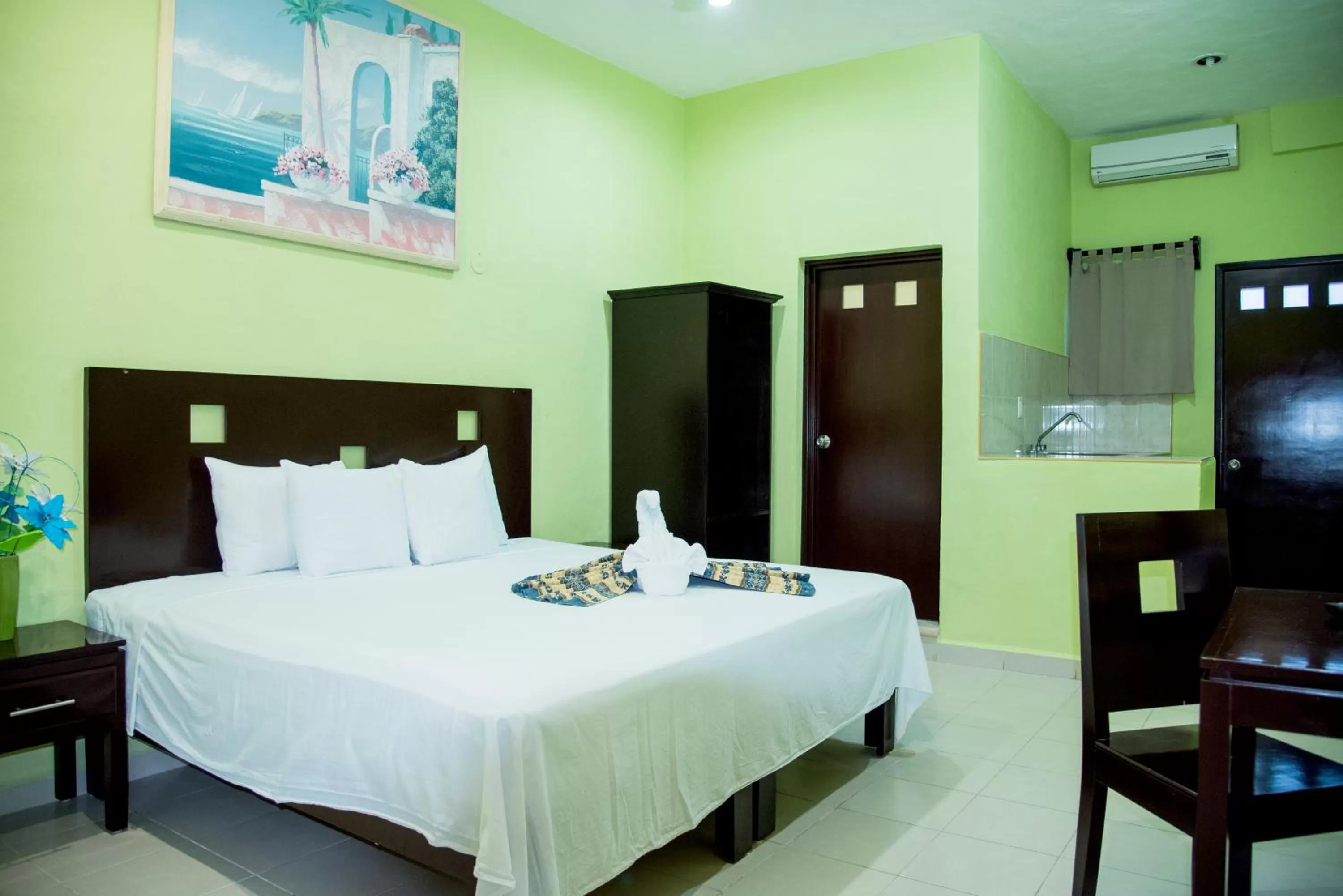 Photo of the whole room, Bed in Hotel Turquesa Maya