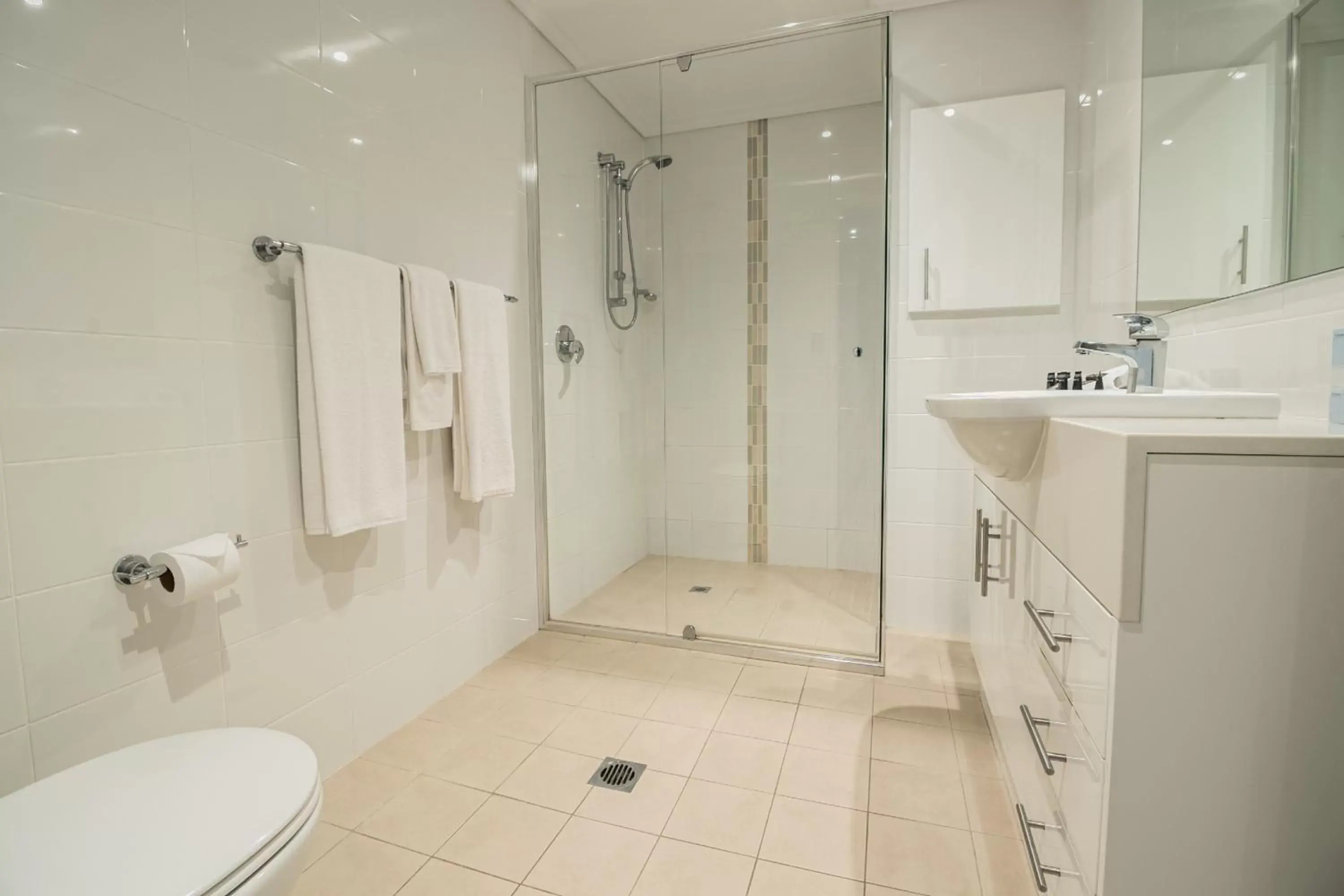 Bathroom in Absolute Beachfront Opal Cove Resort