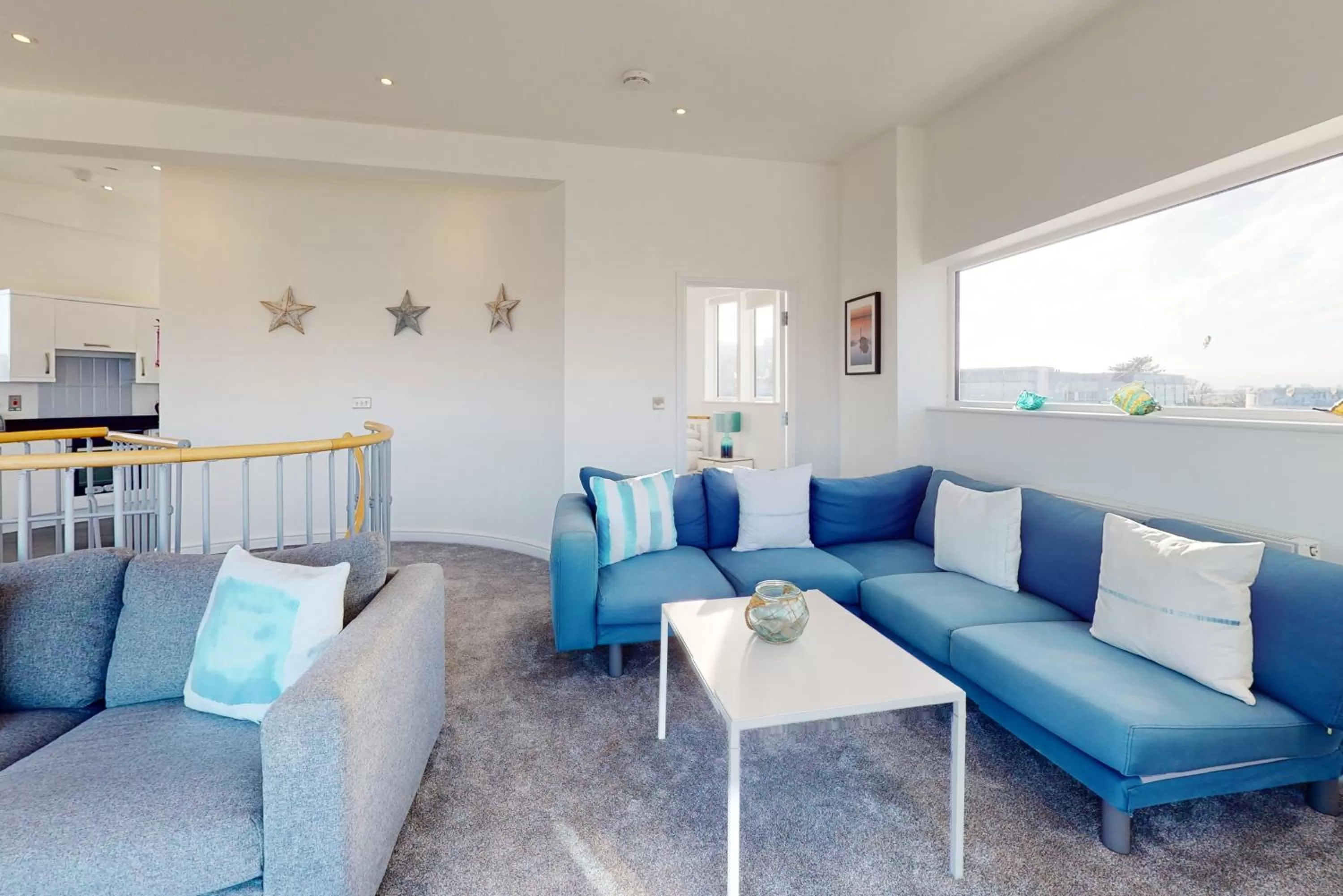 Living room in Crabbers' Wharf