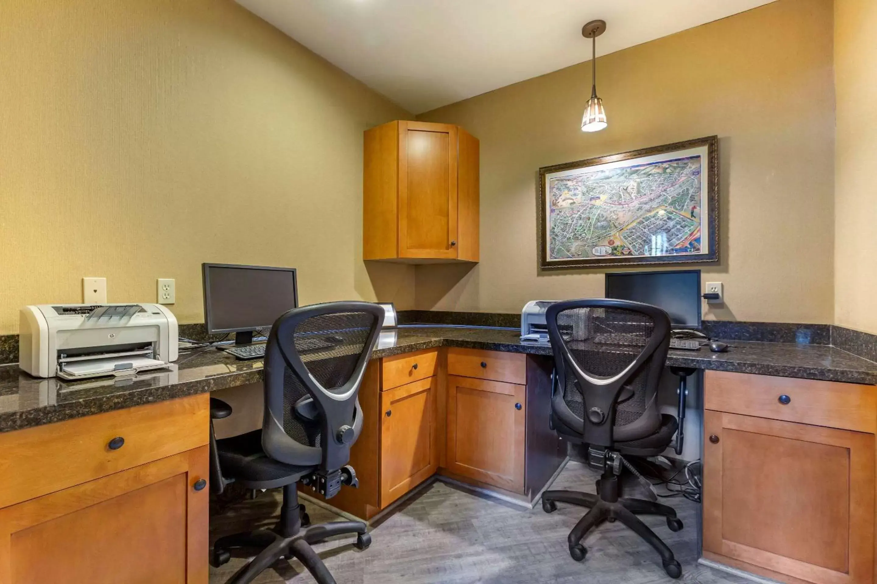 On site, Business Area/Conference Room in Comfort Inn I-17 & I-40 Flagstaff