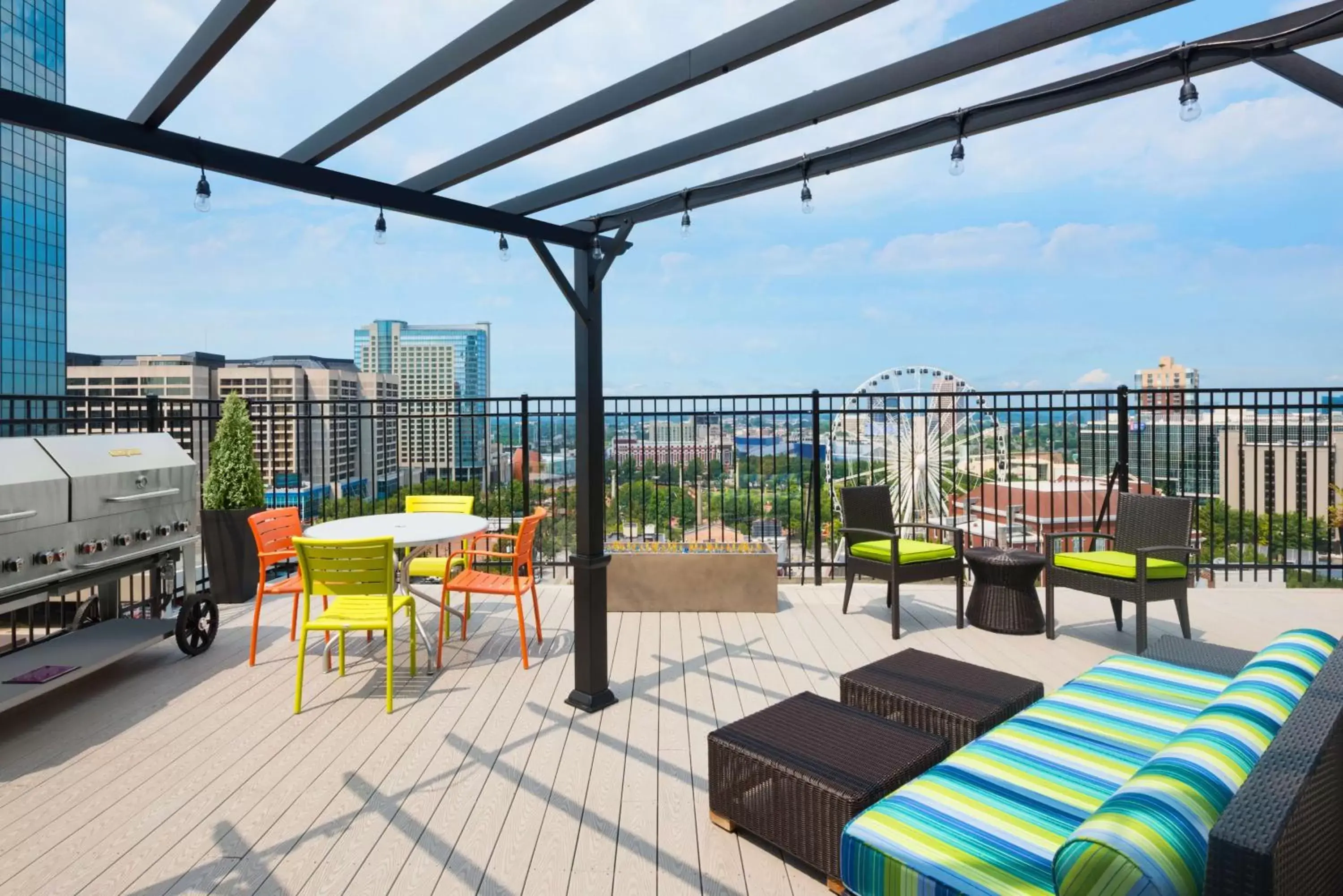 Patio, Restaurant/Places to Eat in Home2 Suites by Hilton Atlanta Downtown