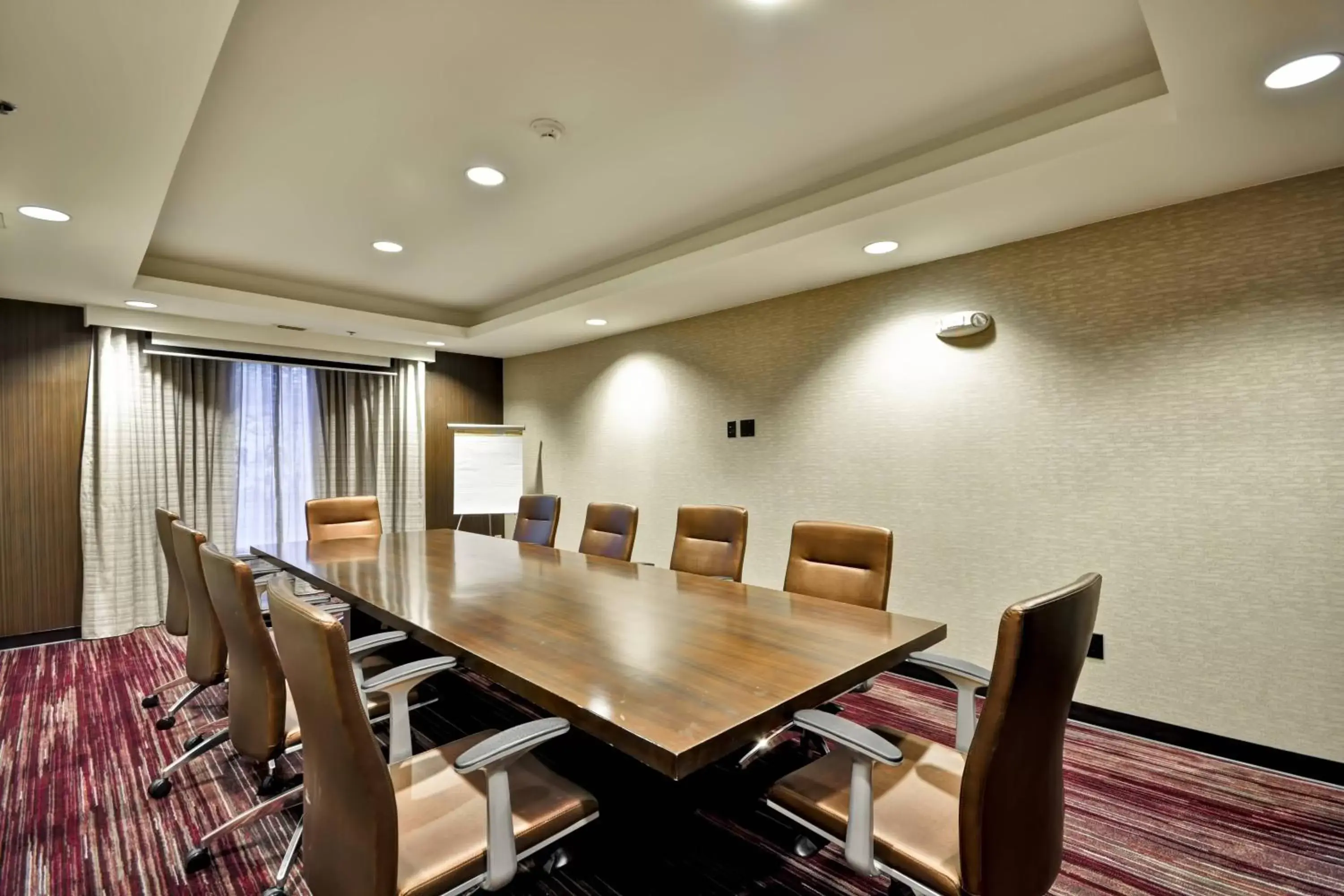 Meeting/conference room in Courtyard by Marriott Jacksonville Airport/ Northeast