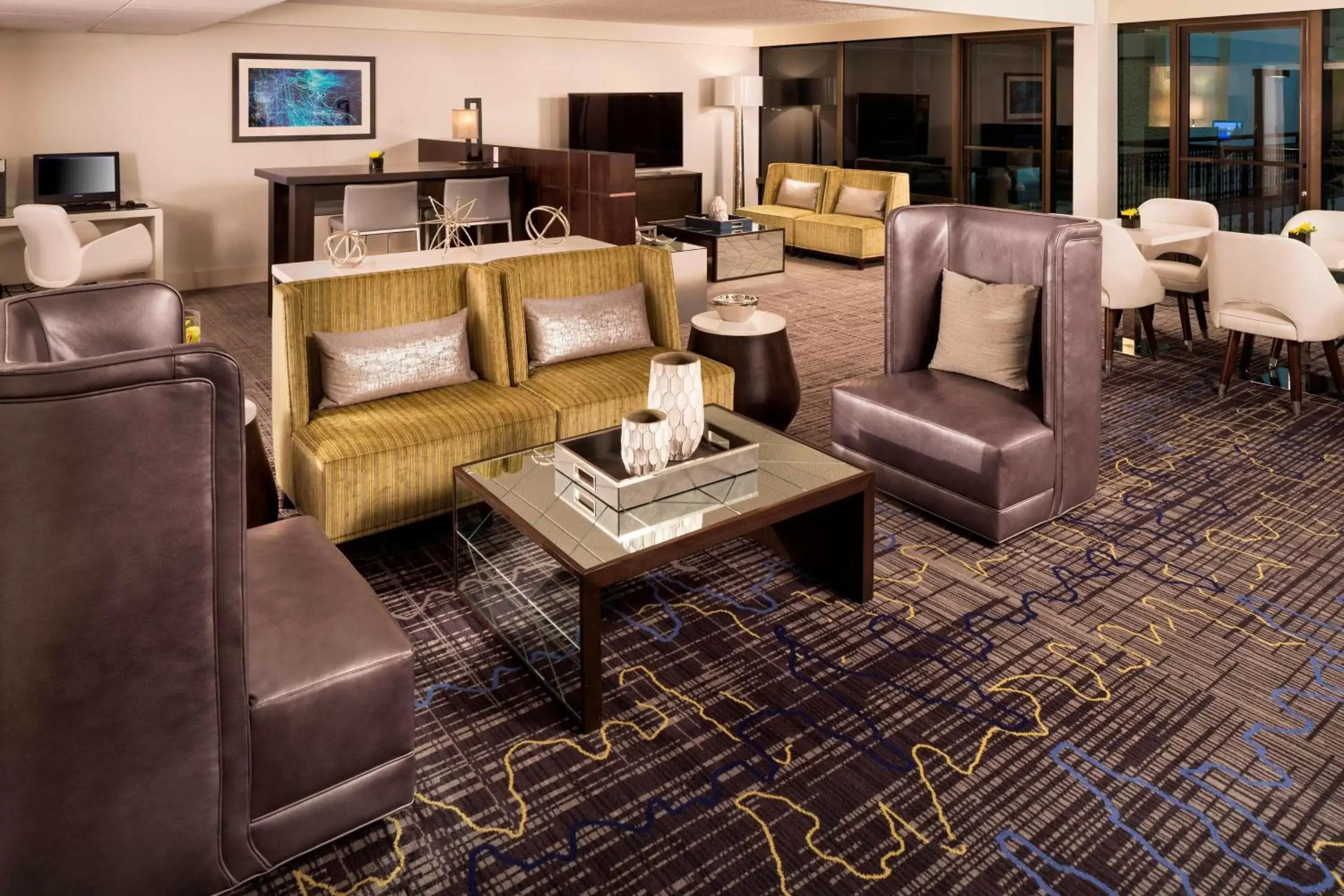 Lounge or bar, Seating Area in Sheraton Bloomington