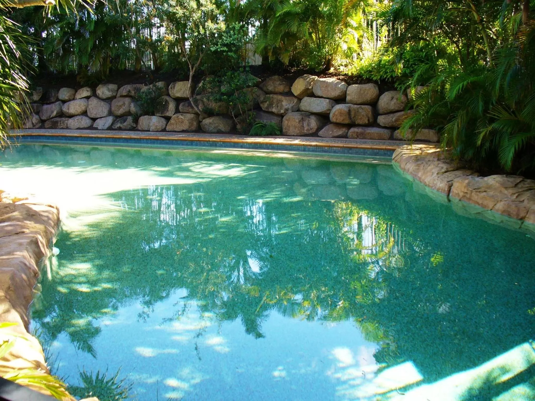 Swimming pool in Currumbin Sands On The Beach