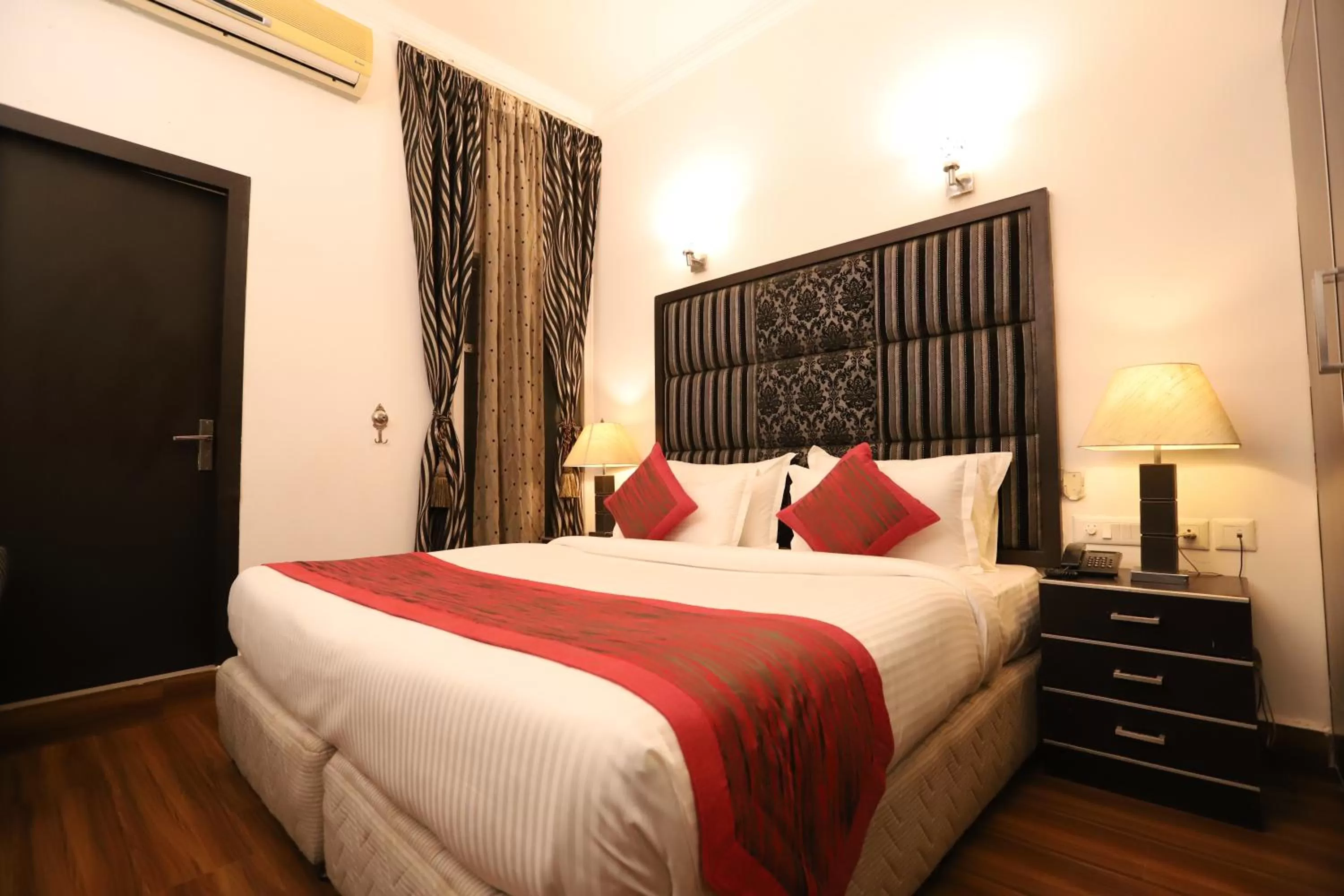 Bed in Hotel Capitol Hills - Greater Kailash Delhi