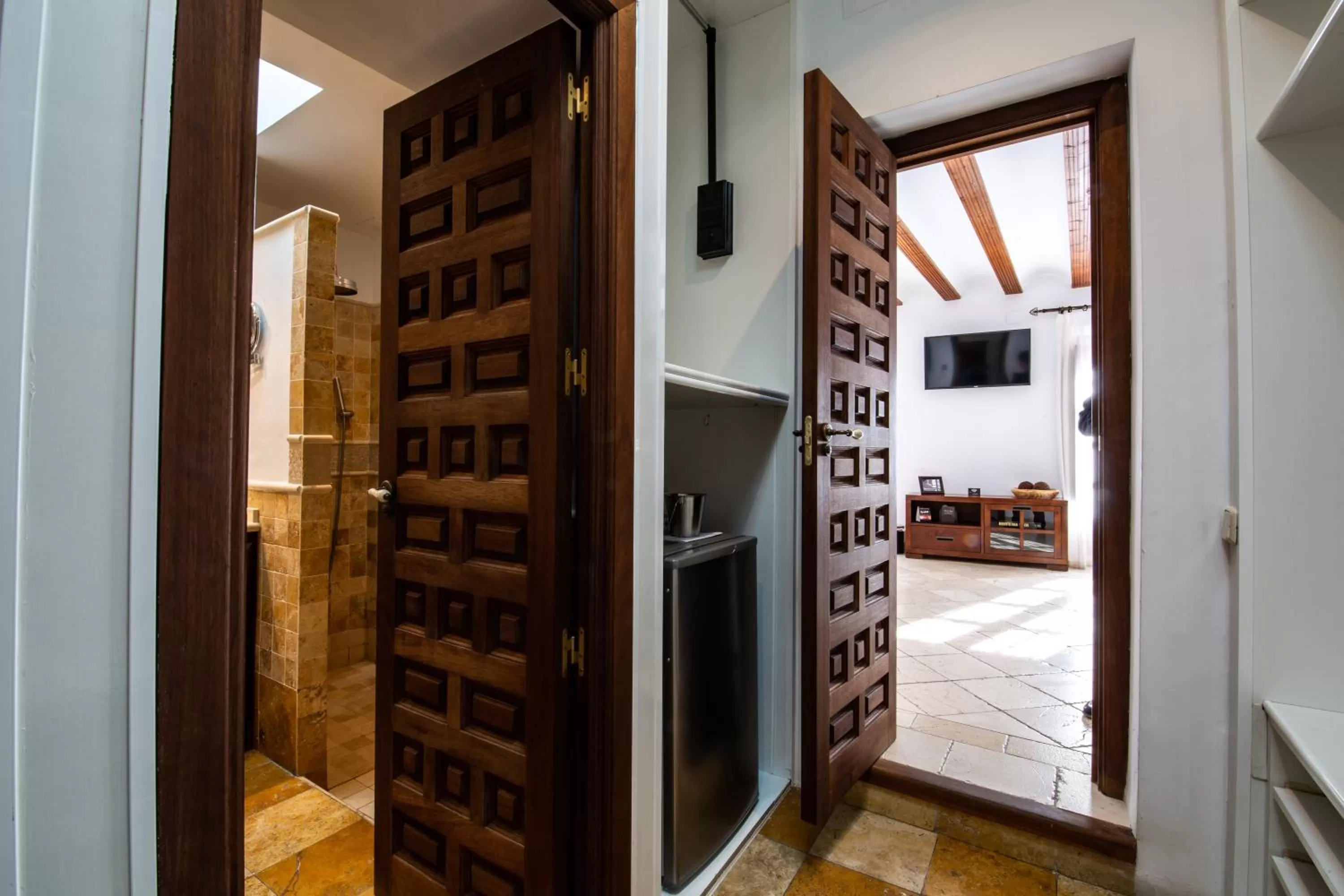 Communal lounge/ TV room in Entre Dos Aguas Hotel Boutique