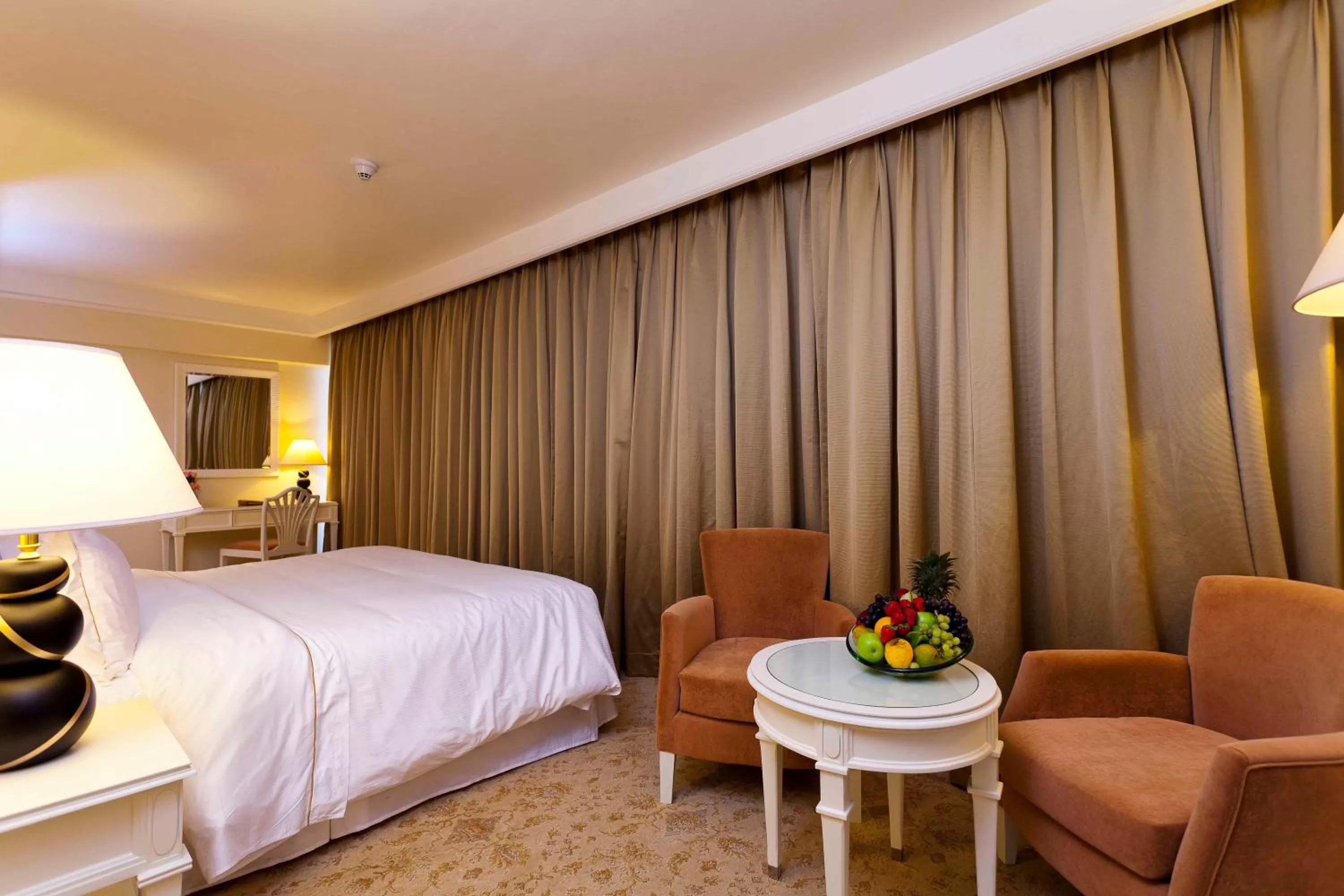 Bedroom, Bed in The Kingsbury Colombo