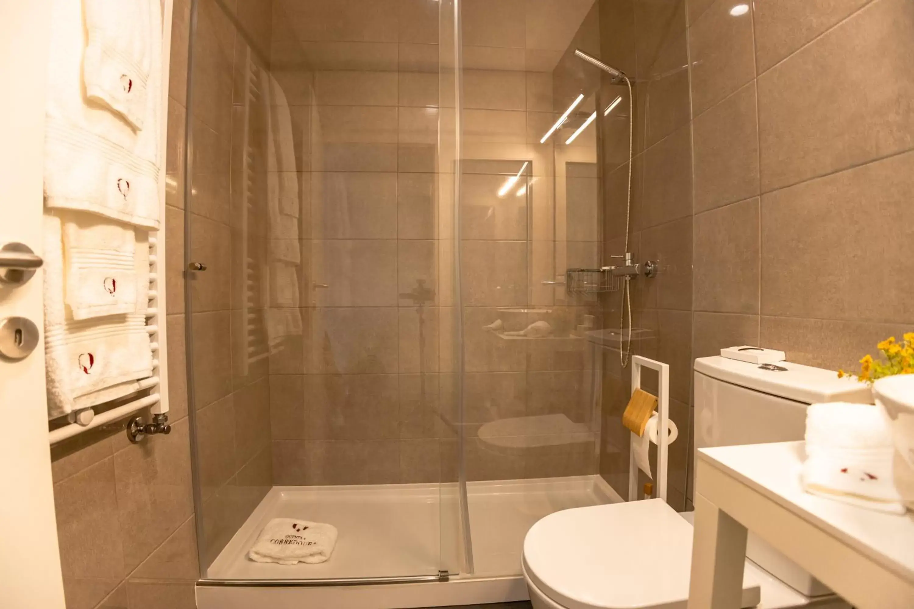 Bathroom in Quinta da Corredoura, Hotel Rural