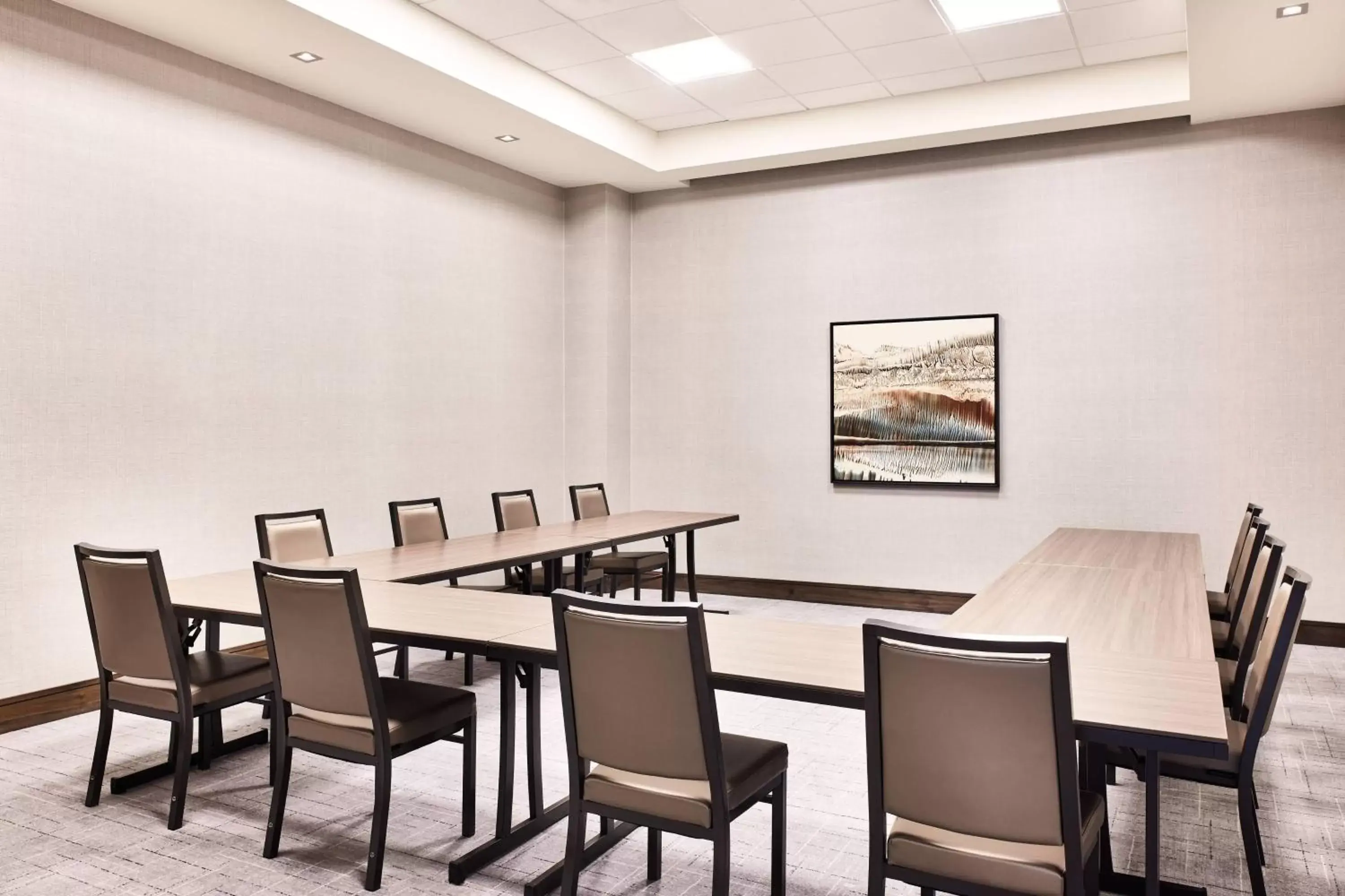 Meeting/conference room in AC Hotel by Marriott Columbus Downtown