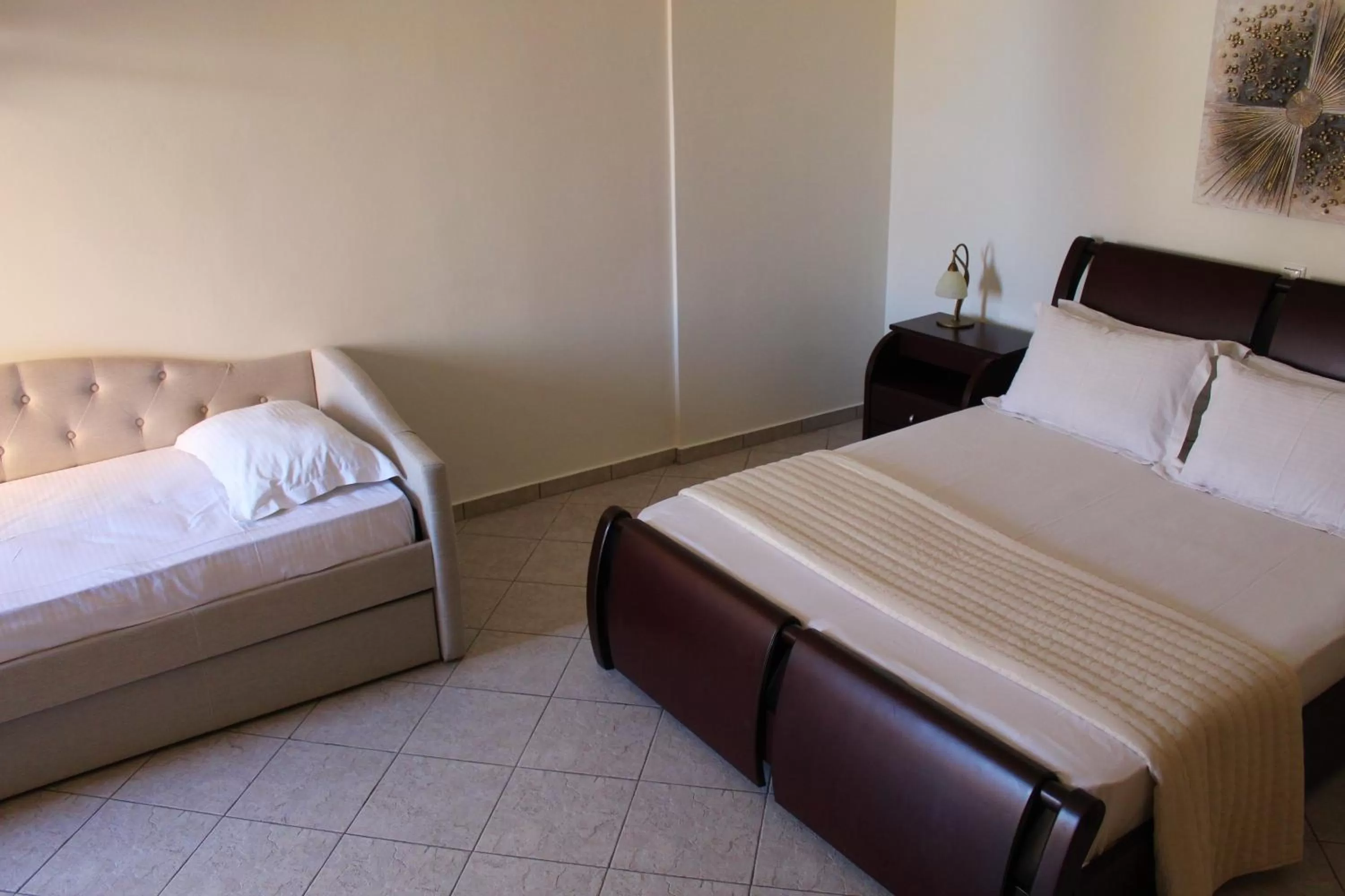 Bedroom, Bed in Sofotel