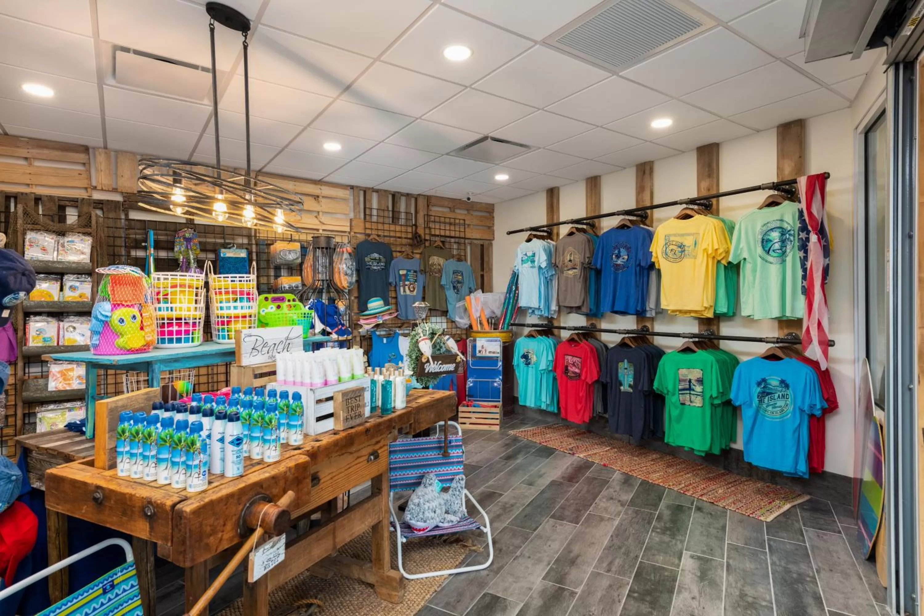 On-site shops in The Island Resort at Fort Walton Beach