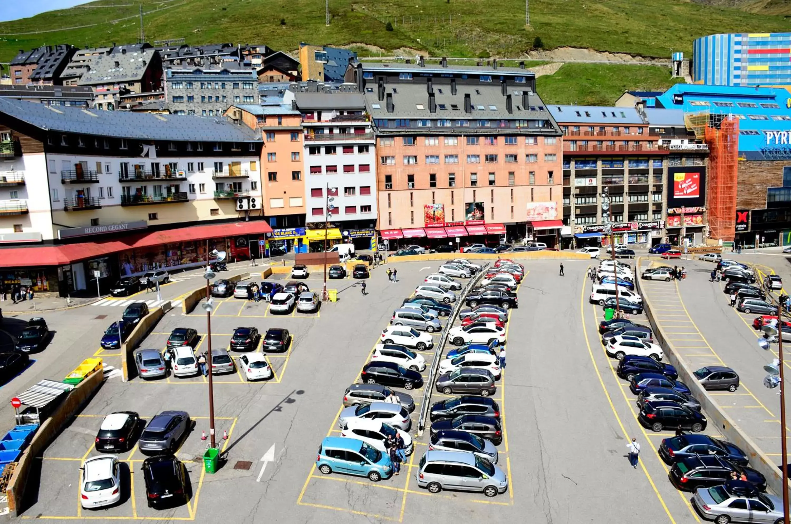 Parking in Cal Ruiz