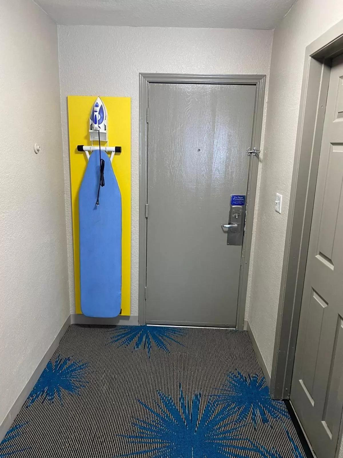 furniture in Days Inn by Wyndham Waco University Area