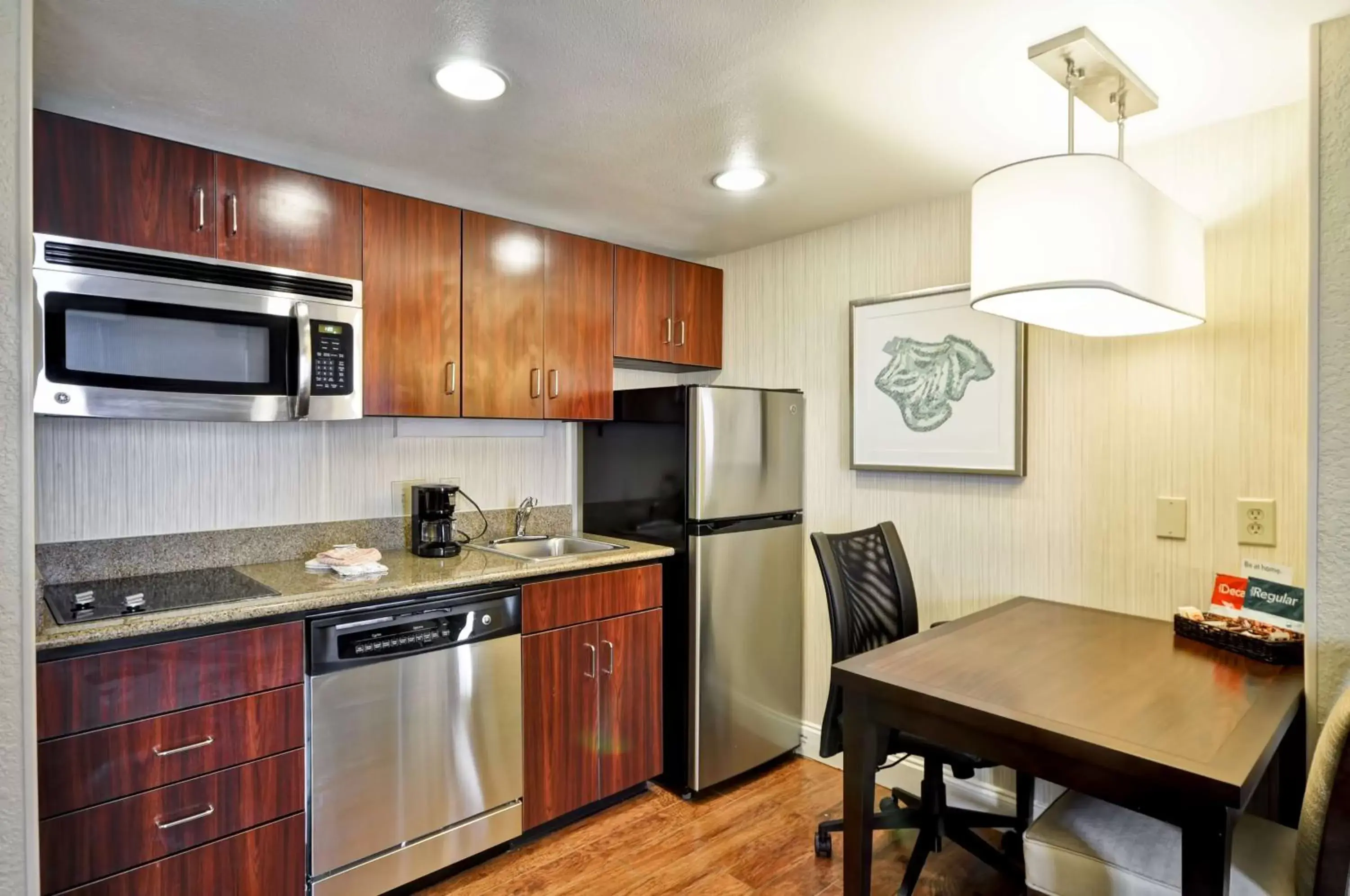 Kitchen or kitchenette, Kitchen/Kitchenette in Homewood Suites by Hilton Augusta