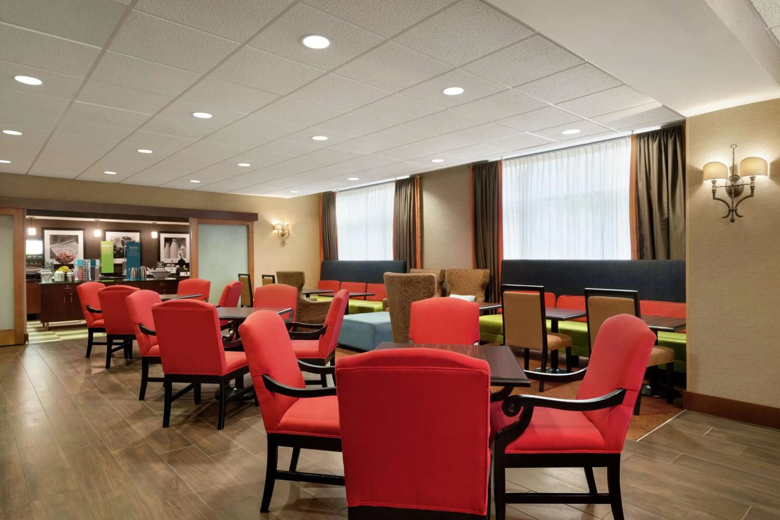 Lobby or reception in Hampton Inn Wichita Falls-Sikes Senter Mall