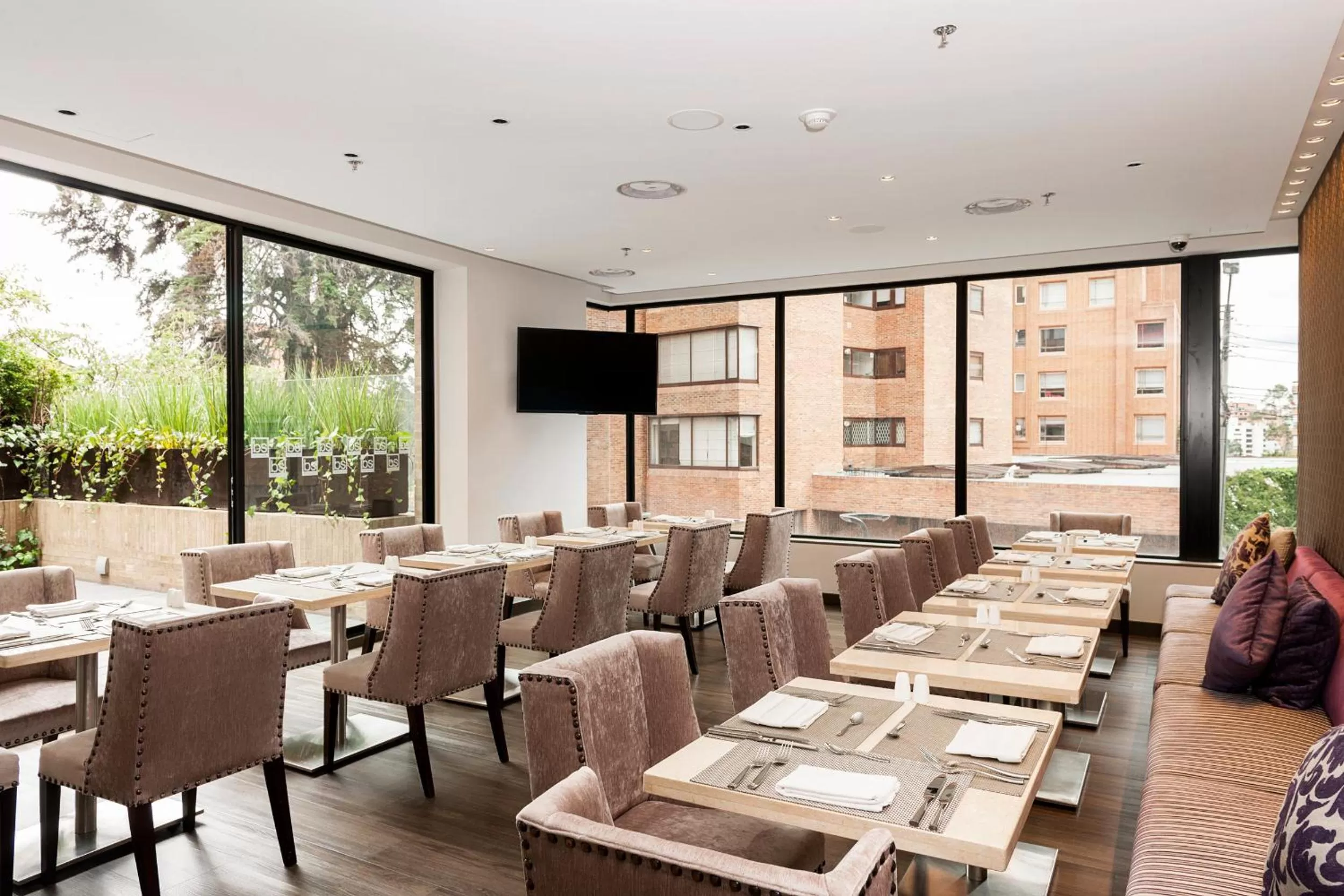 Continental breakfast in bs Rosales Hotel