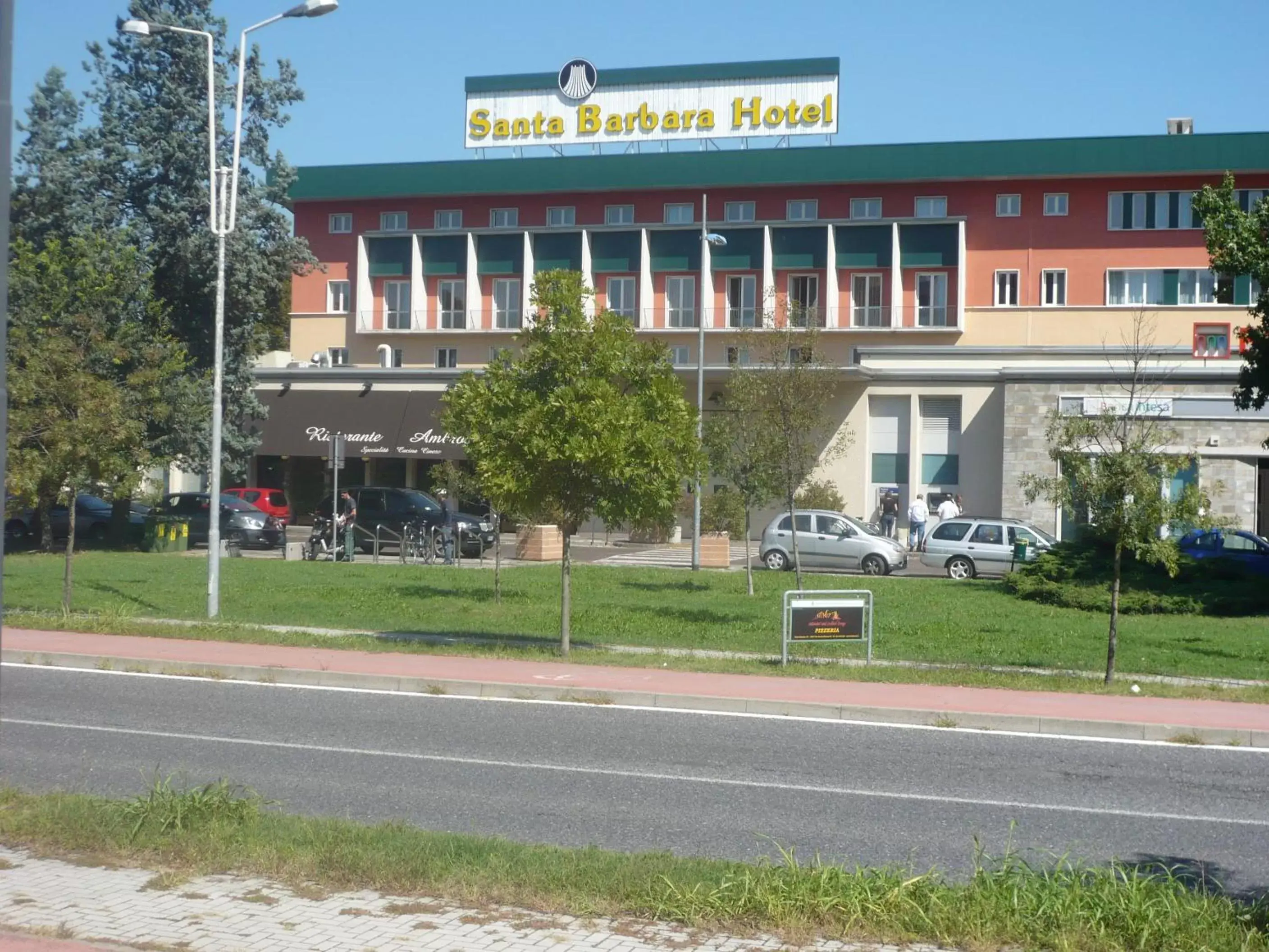 Property Building in Santa Barbara Hotel