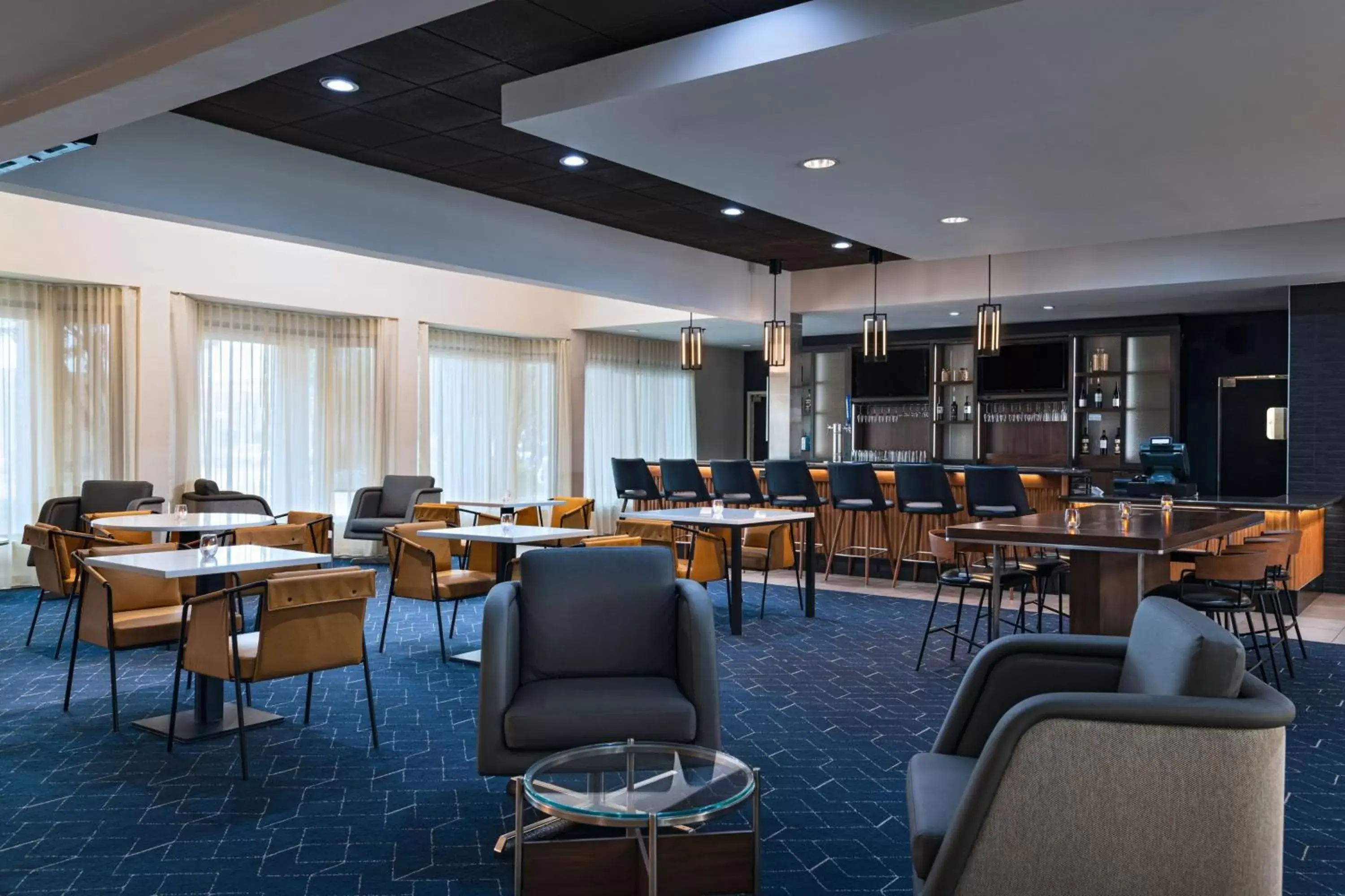Lobby or reception, Restaurant/Places to Eat in Courtyard by Marriott San Antonio Airport