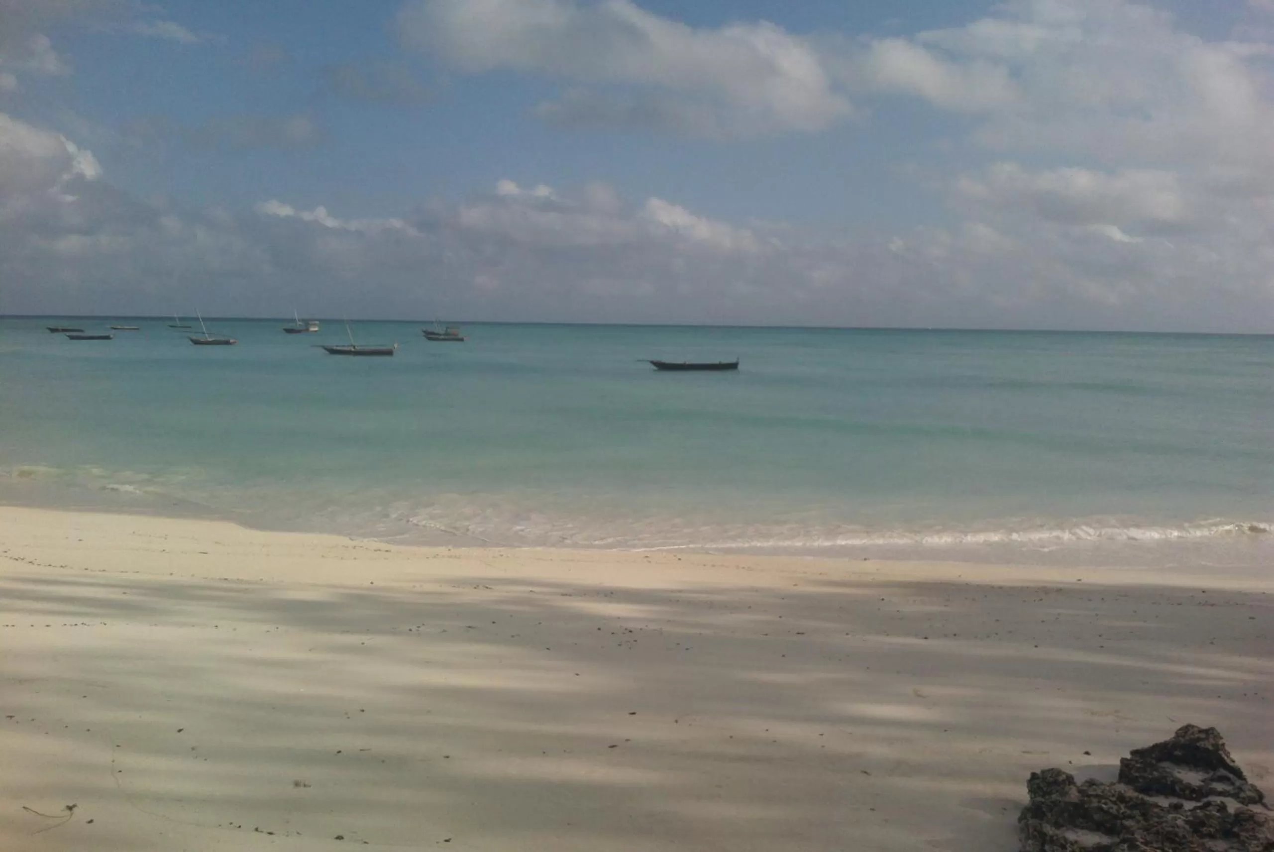 Beach in Baraka Aquarium Bungalows