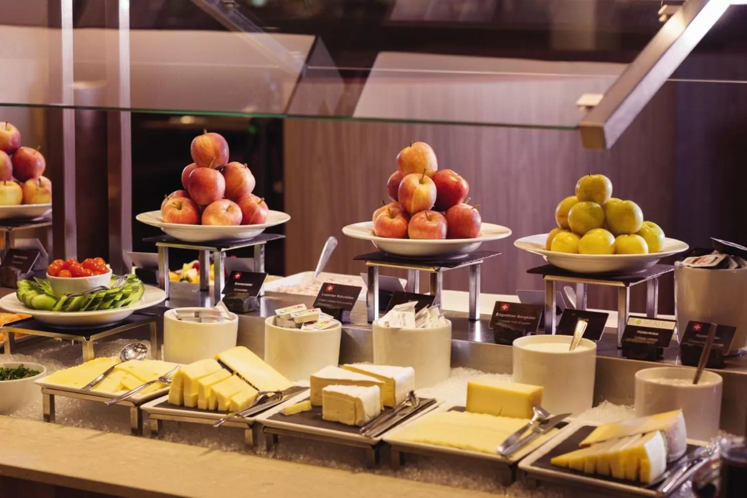 Buffet breakfast in Mövenpick Hotel Zürich-Regensdorf